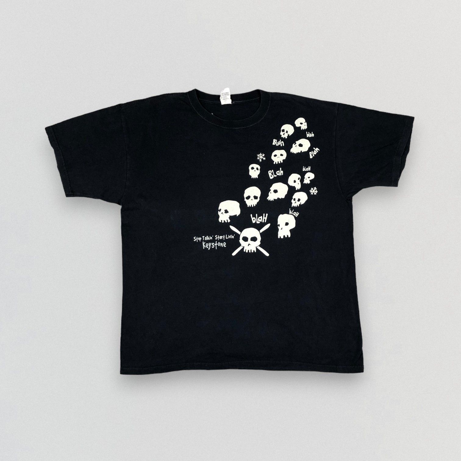 Vintage Happy Skull T-shirt Size US XL / EU 56 / 4 - 1 Thumbnail