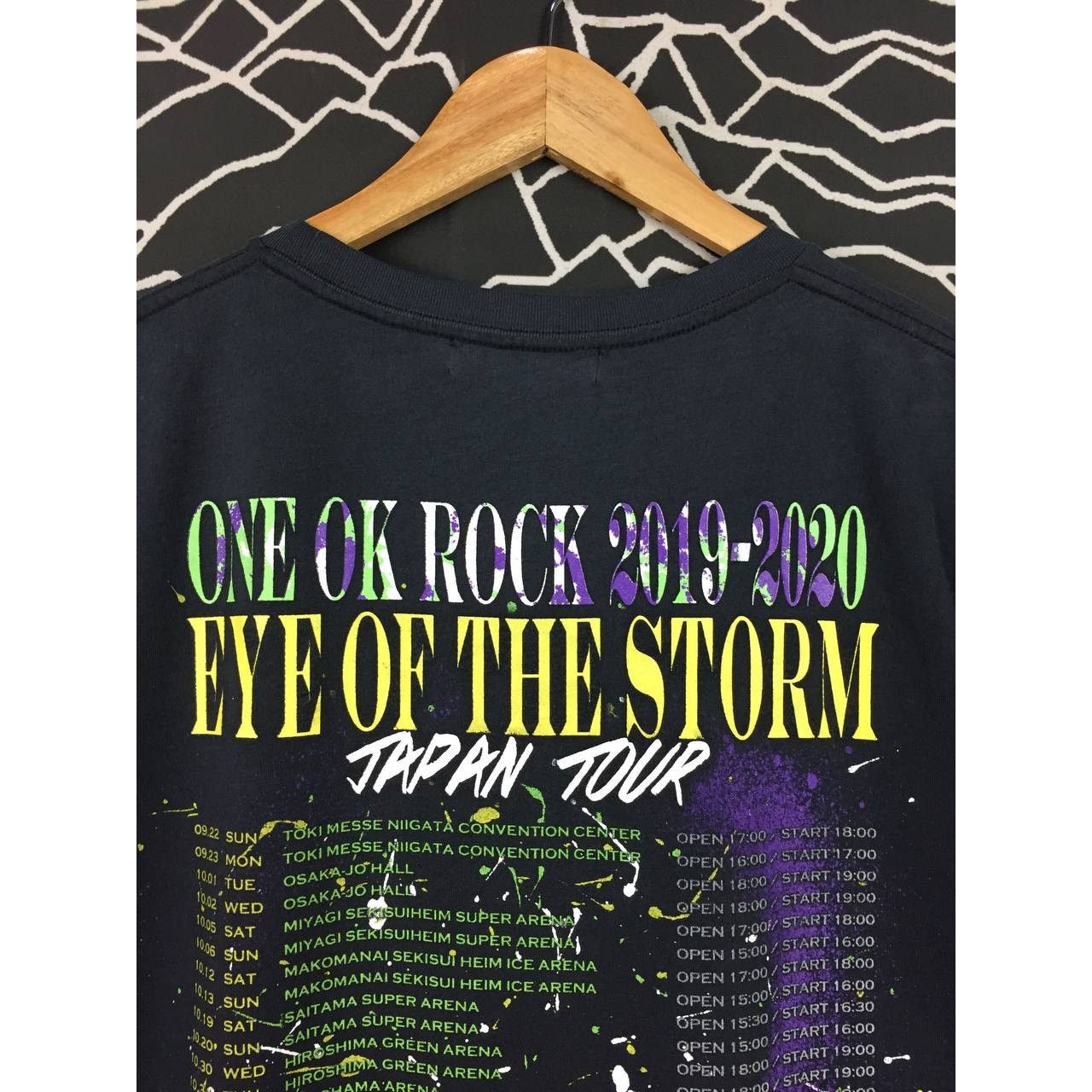 Band Tees × Japanese Brand × Vintage One Ok Rock Japanese Rock Band Eye Of The Storm Tour Tee Size US L / EU 52-54 / 3 - 9 Thumbnail