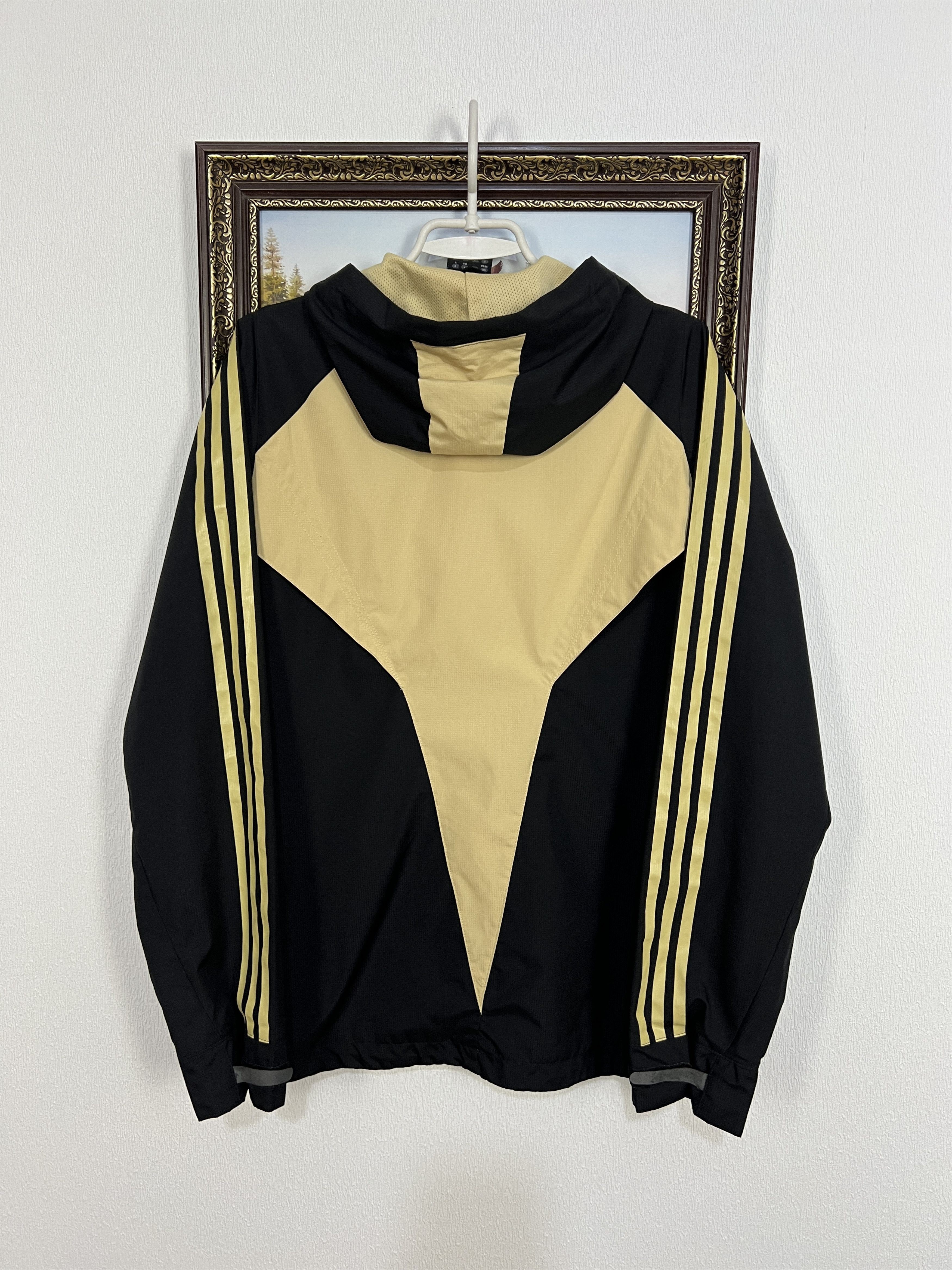 Adidas Vintage Adidas Liverpool Football Hooded Jacket Soccer Size US M / EU 48-50 / 2 - 14 Thumbnail