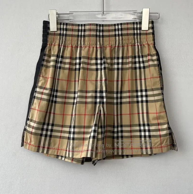 Burberry Burberry Khaki Women's Shorts Size S. Size 22" - 1 Thumbnail