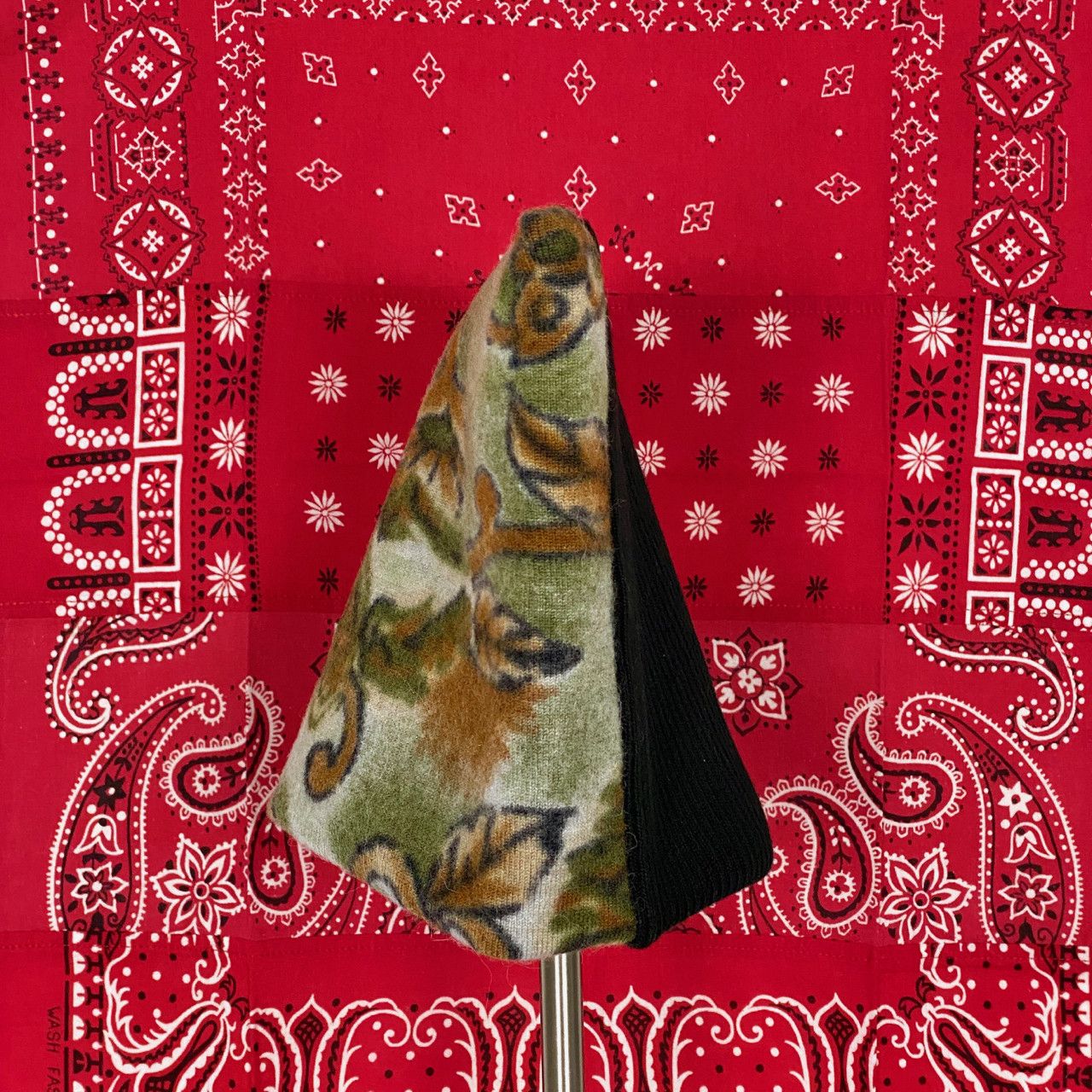 Poche Studio POCHE STUDIO HANDMADE BEANIE 1 OF 1 Size ONE SIZE - 3 Thumbnail