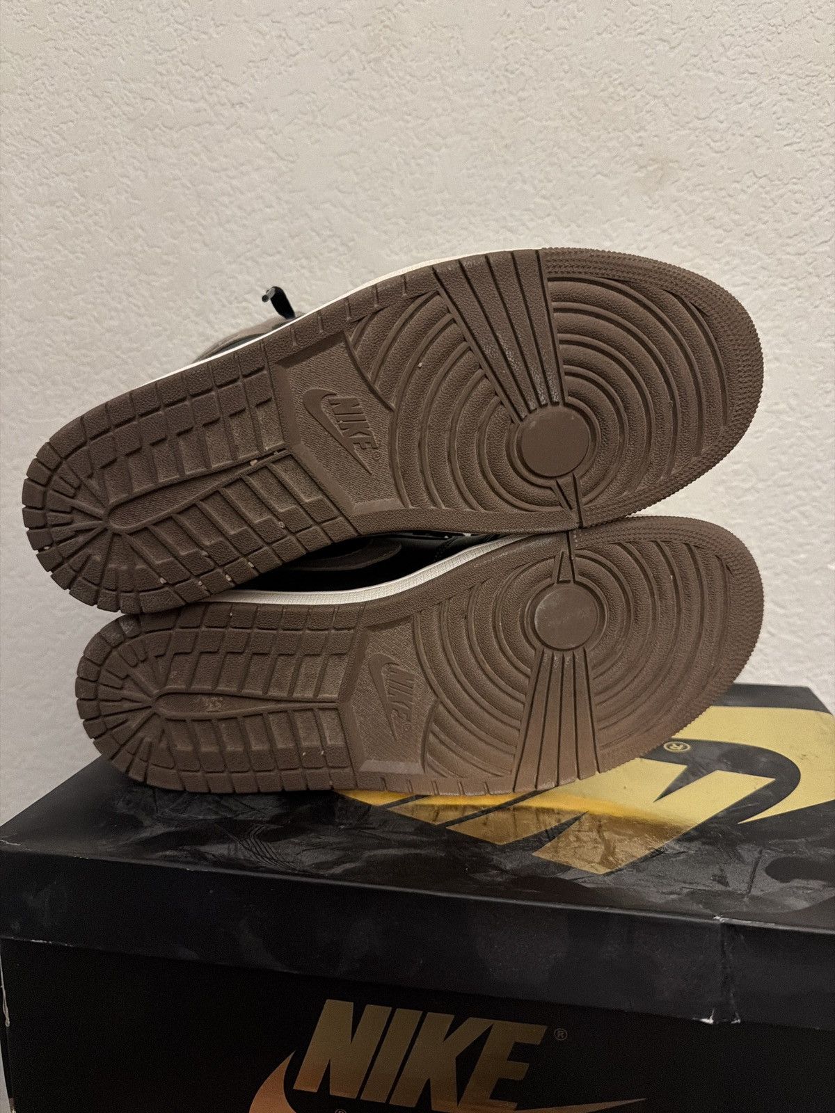 Jordan Brand Jordan 1 PALOMINO Size US 10 / EU 43 - 6 Thumbnail