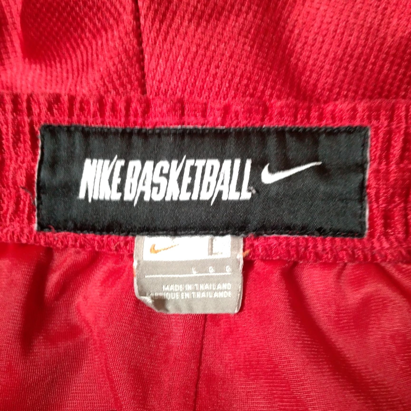 Nike VINTAGE Nike Basketball Shorts Men L Red Athletic Grid Elastic Drawstring Pocketed 34" Waist 9.5" Inseam Size US 33 - 6 Thumbnail