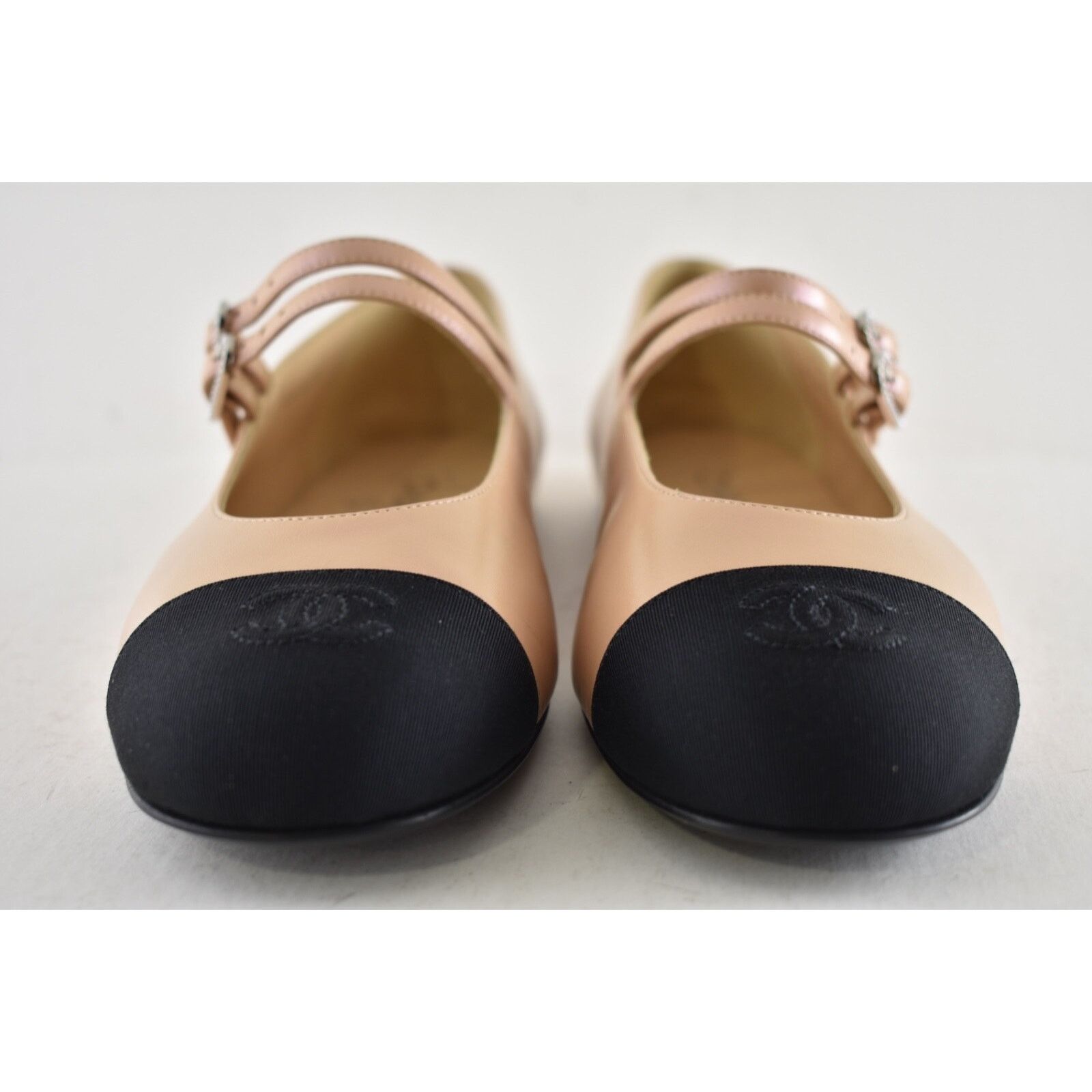 Chanel Chanel 24S Iridescent Beige Double Strap Pearl CC Logo Size US 12 / IT 42 - 10 Thumbnail