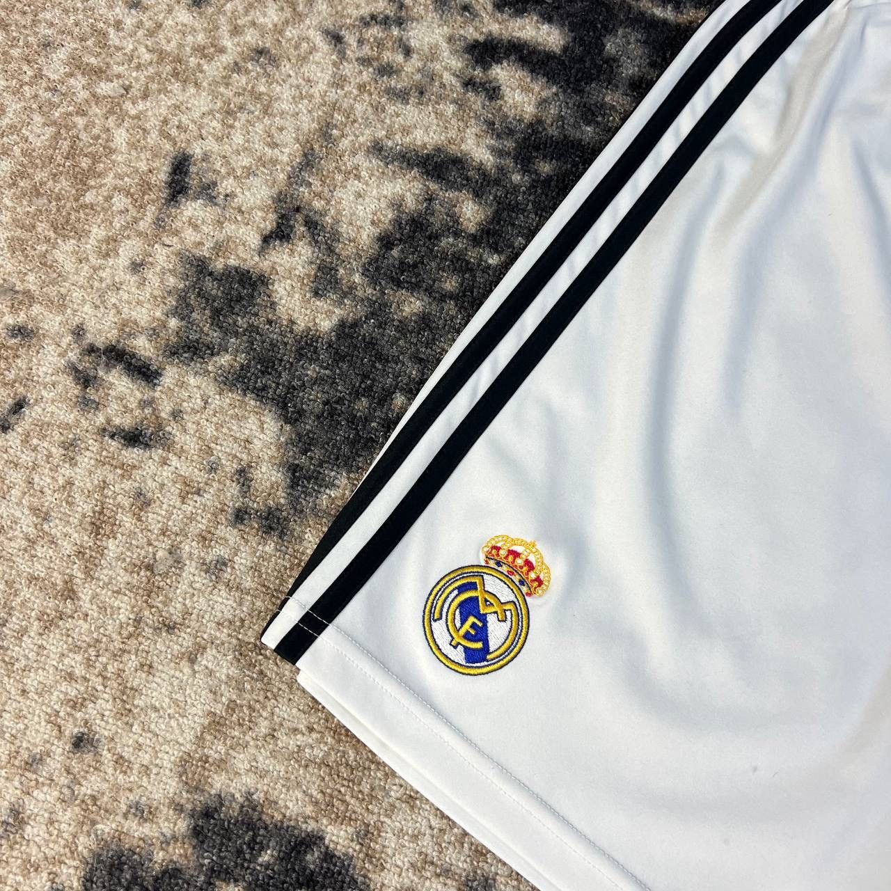 Adidas Adidas x Real Madrid Home Soccer Shorts Sportswear Y2K Size US 30 / EU 46 - 3 Thumbnail