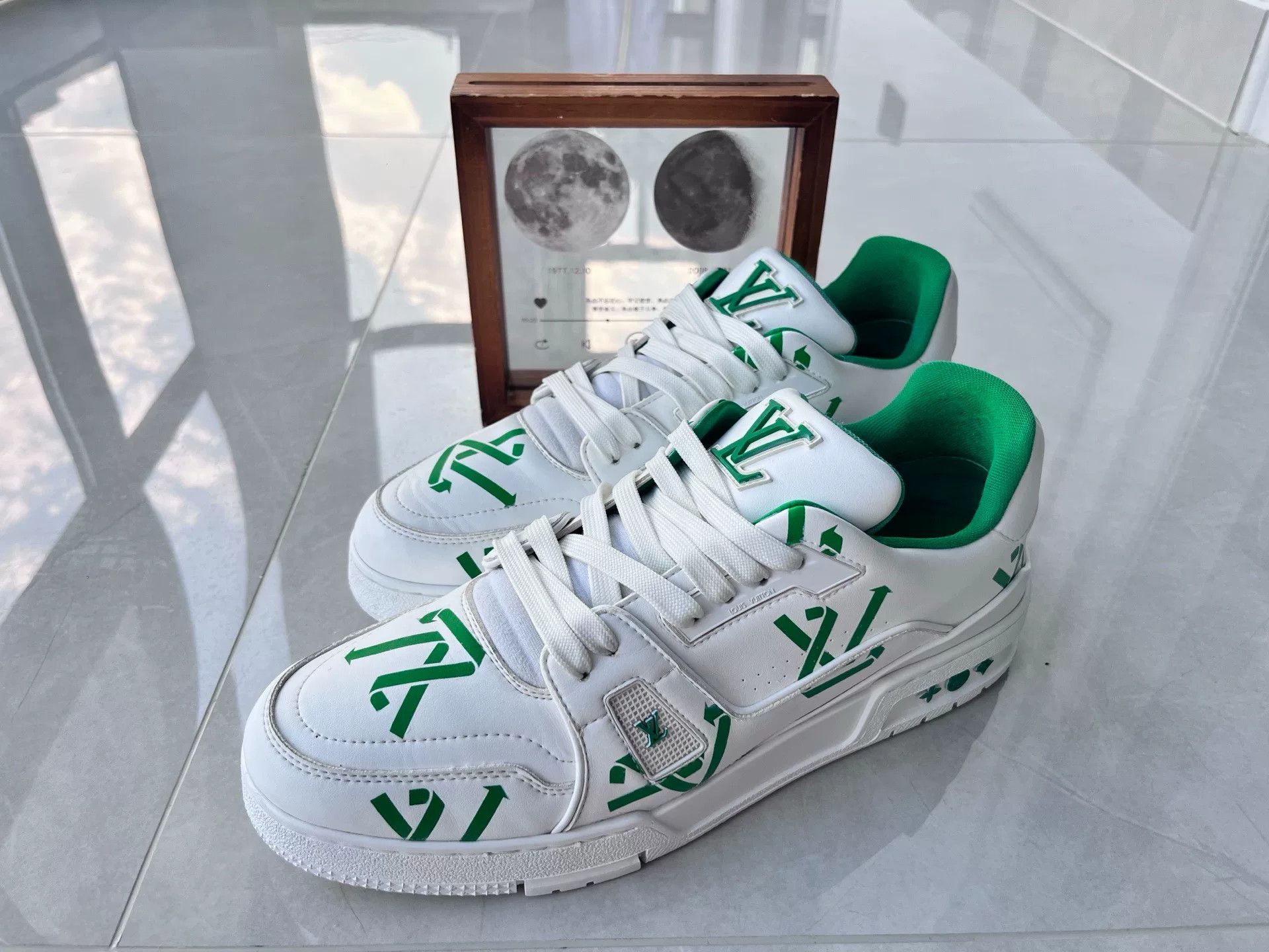 Louis Vuitton Louis Vuitton Training Green Lowtop Sneakers 10 Men Size US 10 / EU 43 - 1 Thumbnail