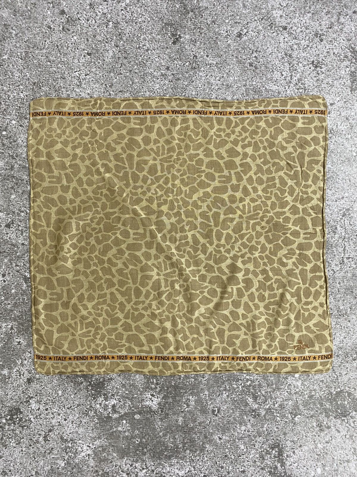 Fendi Fendi Handkerchief / Bandana / Neckerchief Size ONE SIZE - 2 Thumbnail