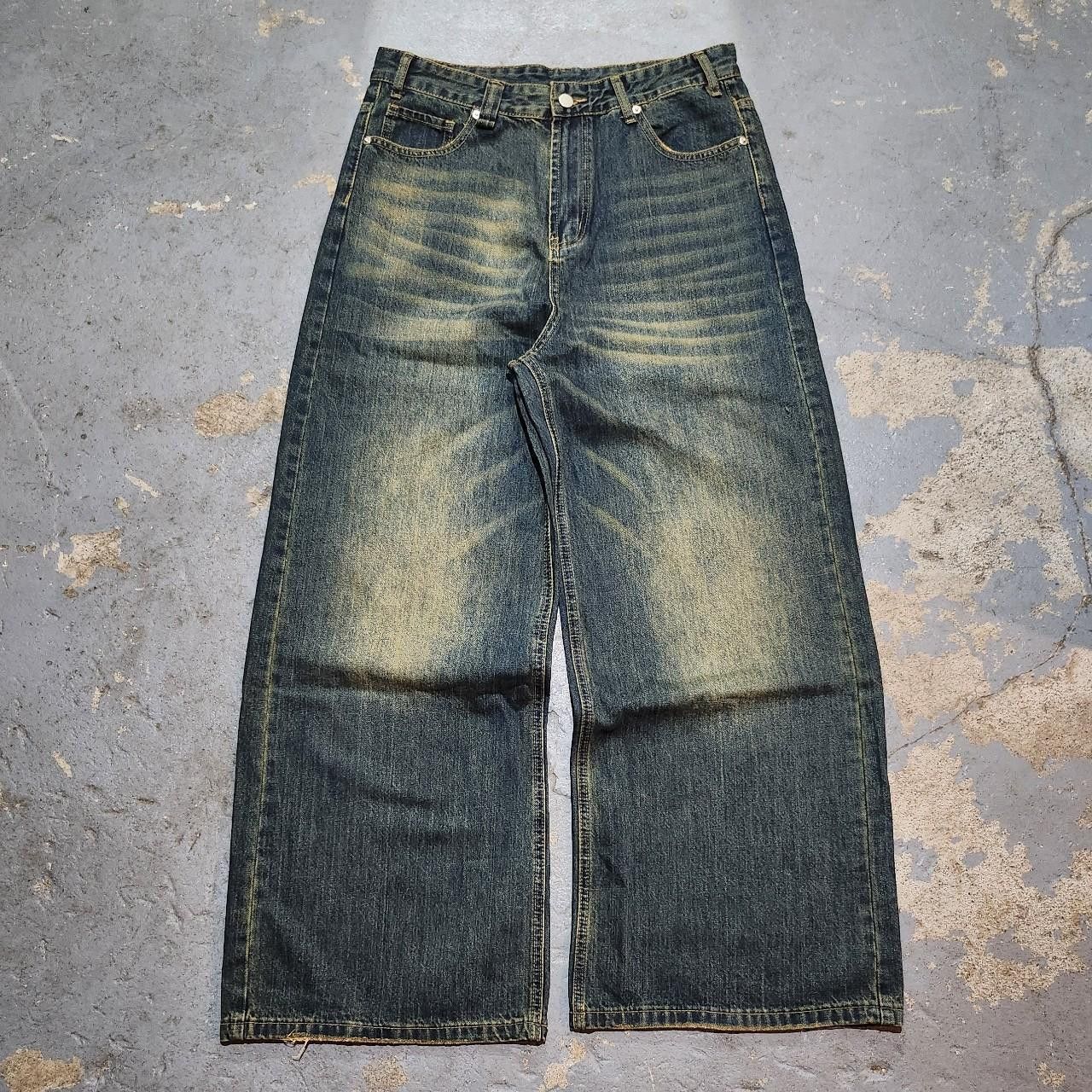 Japanese Brand Baggy sandwash jeans wide leg faded denim Size US 32 / EU 48 - 1 Thumbnail