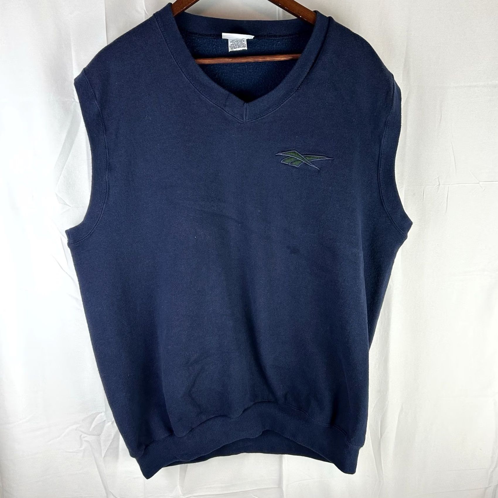 Reebok VTG Reebok Golf Sweater Vest V Neck Pullover Size XL Blue Made In USA Vest Men Size US XL / EU 56 / 4 - 2 Thumbnail