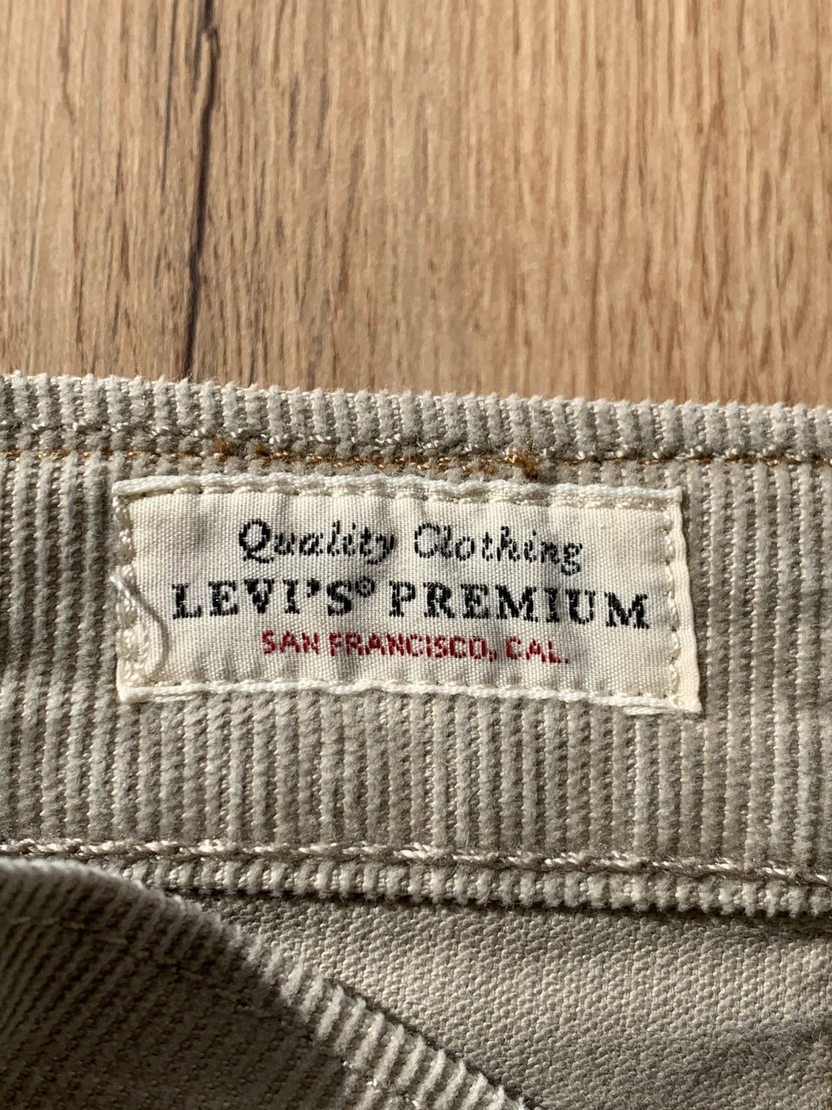 Levi's Premium 514 Slim Fit Straight Corduroy 5 Pocket Jeans Pants Size US 34 / EU 50 - 11 Thumbnail