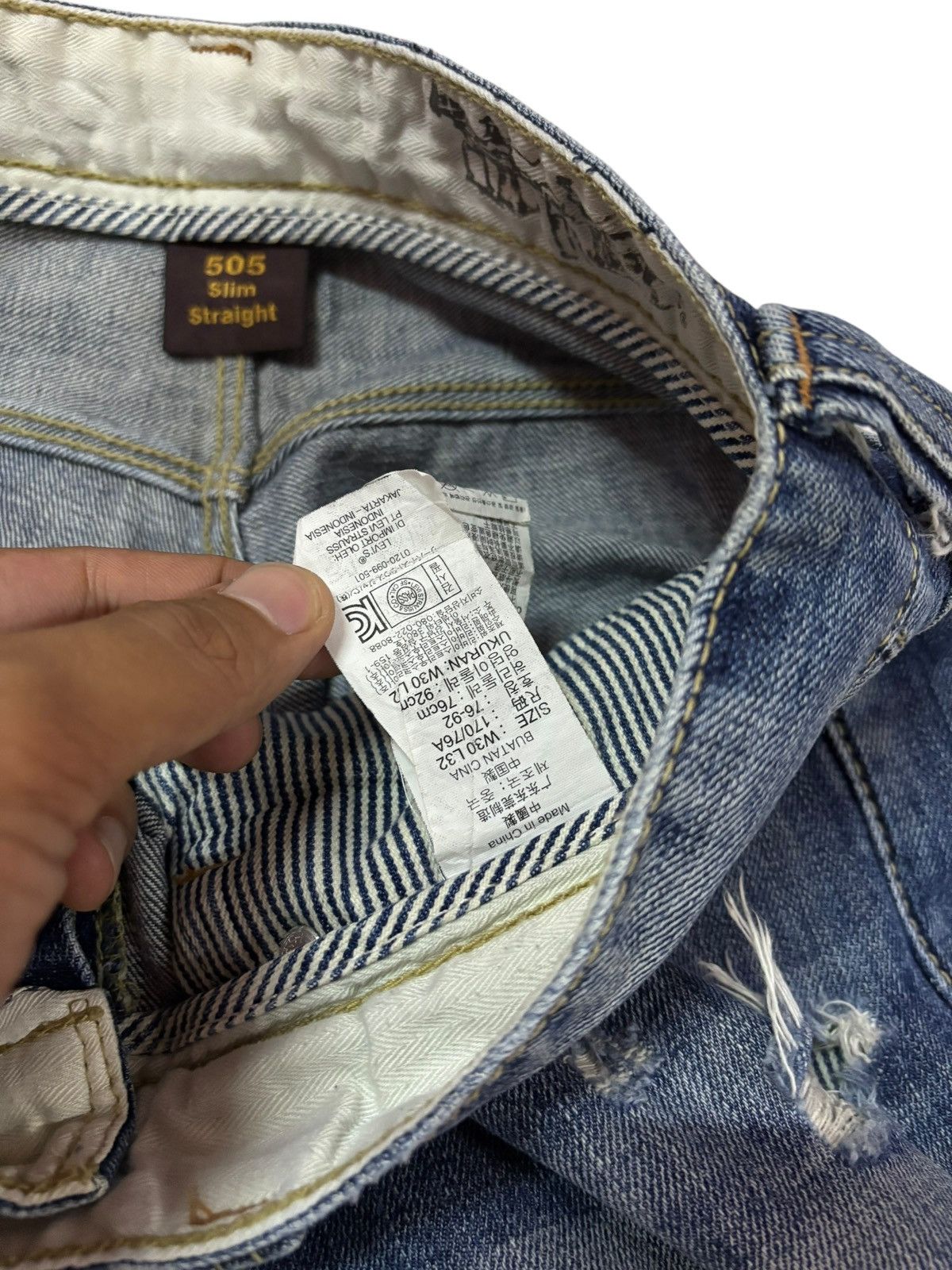 Levi's Vtg Y2k Levis 505 Distressed Patchwork Jeans Size US 28 / EU 44 - 7 Thumbnail