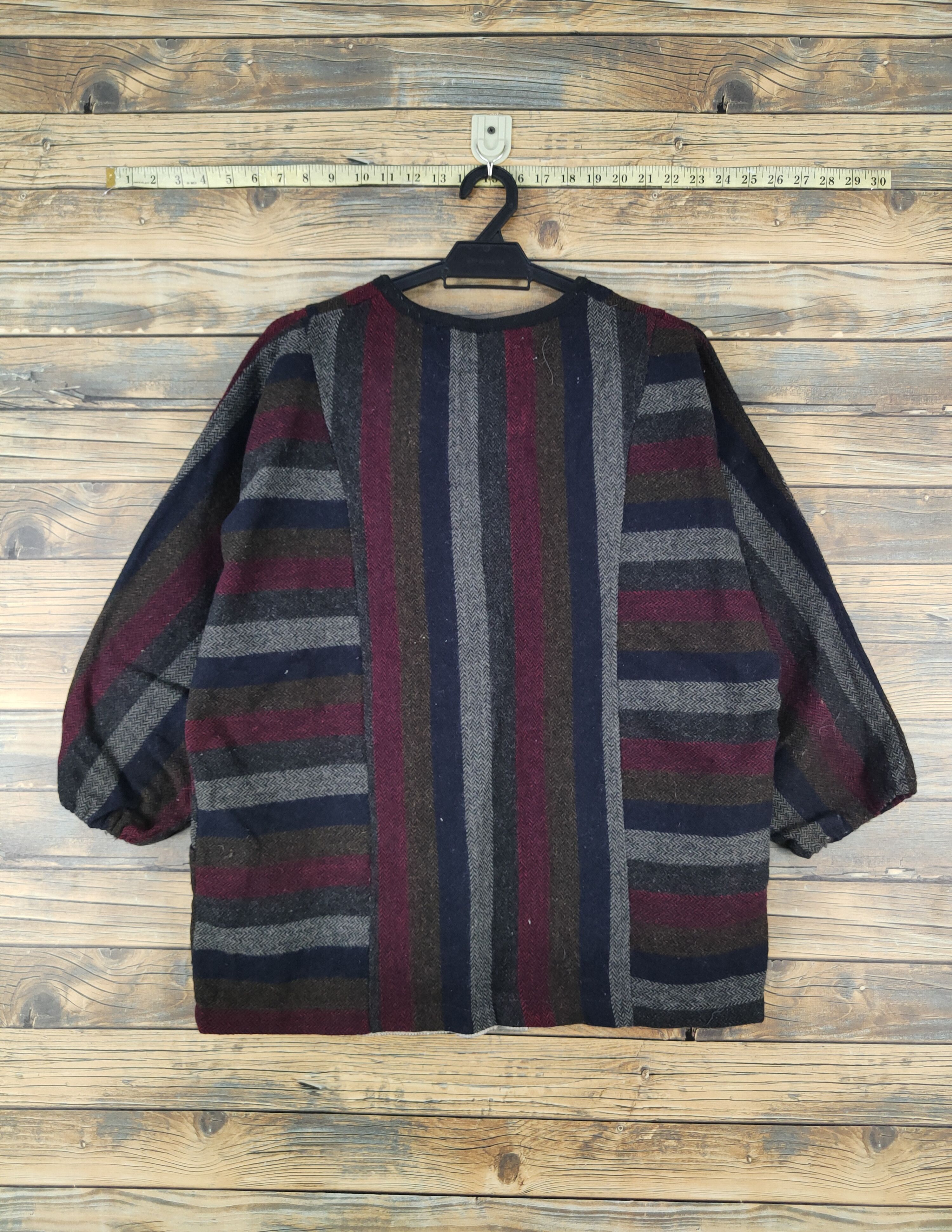 Vintage Japanese Brand Black Red Knitwear Cardigan #W2109 Size US L / EU 52-54 / 3 - 7 Thumbnail