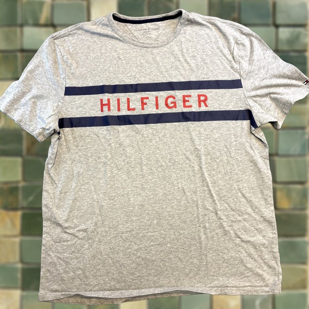 Tommy Hilfiger Tommy Hilfiger T-Shirt Adults XL Gray Short Sleeve Spell Out Logo Crew Neck Knit Cotton Size US XL / EU 56 / 4 - 1 Thumbnail