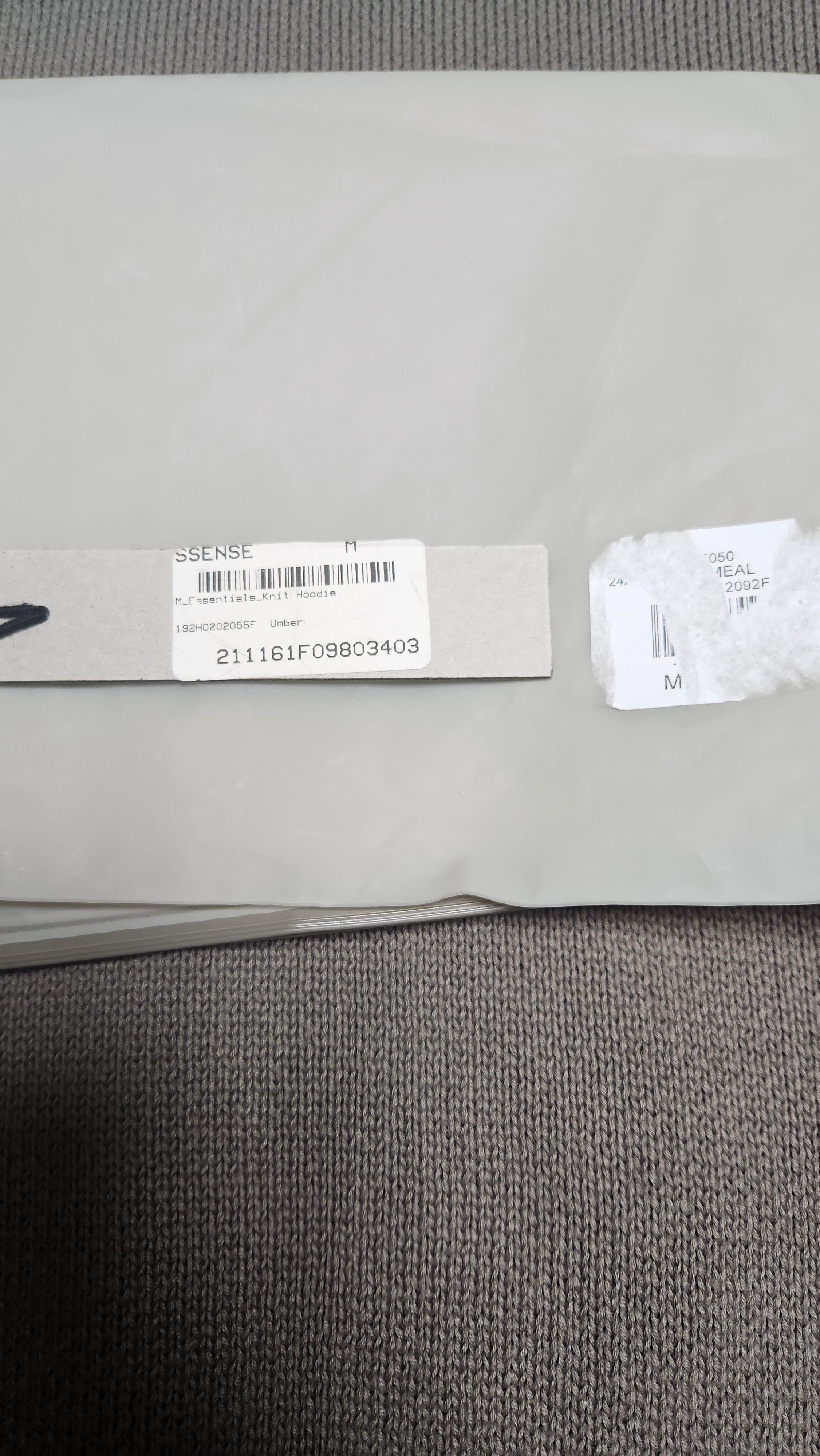 Fear of God essentials kint hoodie Size US M / EU 48-50 / 2 - 3 Thumbnail