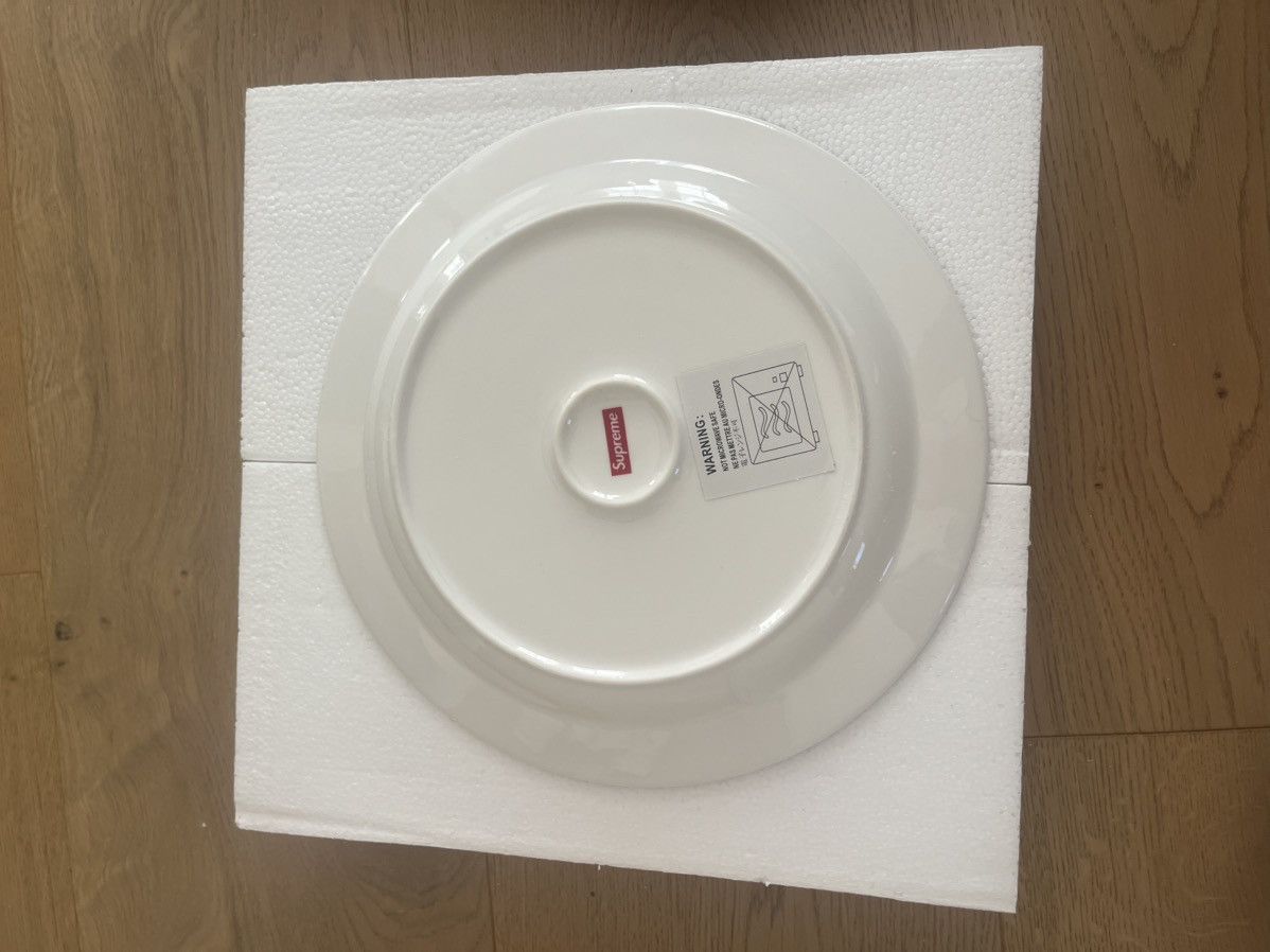 Nike Supreme Plate Size ONE SIZE - 2 Thumbnail