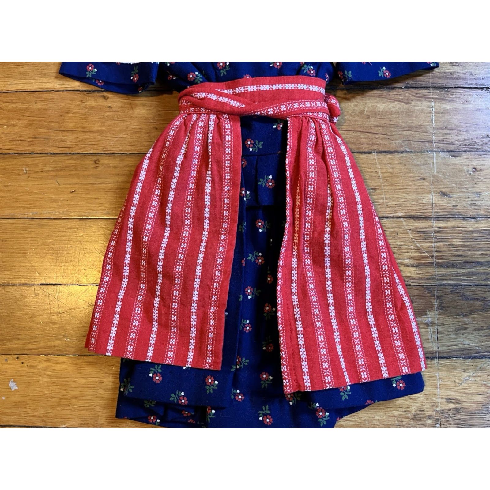 Vintage VINTAGE Sportalm Kitzbühel Floral Dress & Apron Girl’s 104/4 Blue Red Lace Trim Boho 1970s Girls Size ONE SIZE - 3 Thumbnail