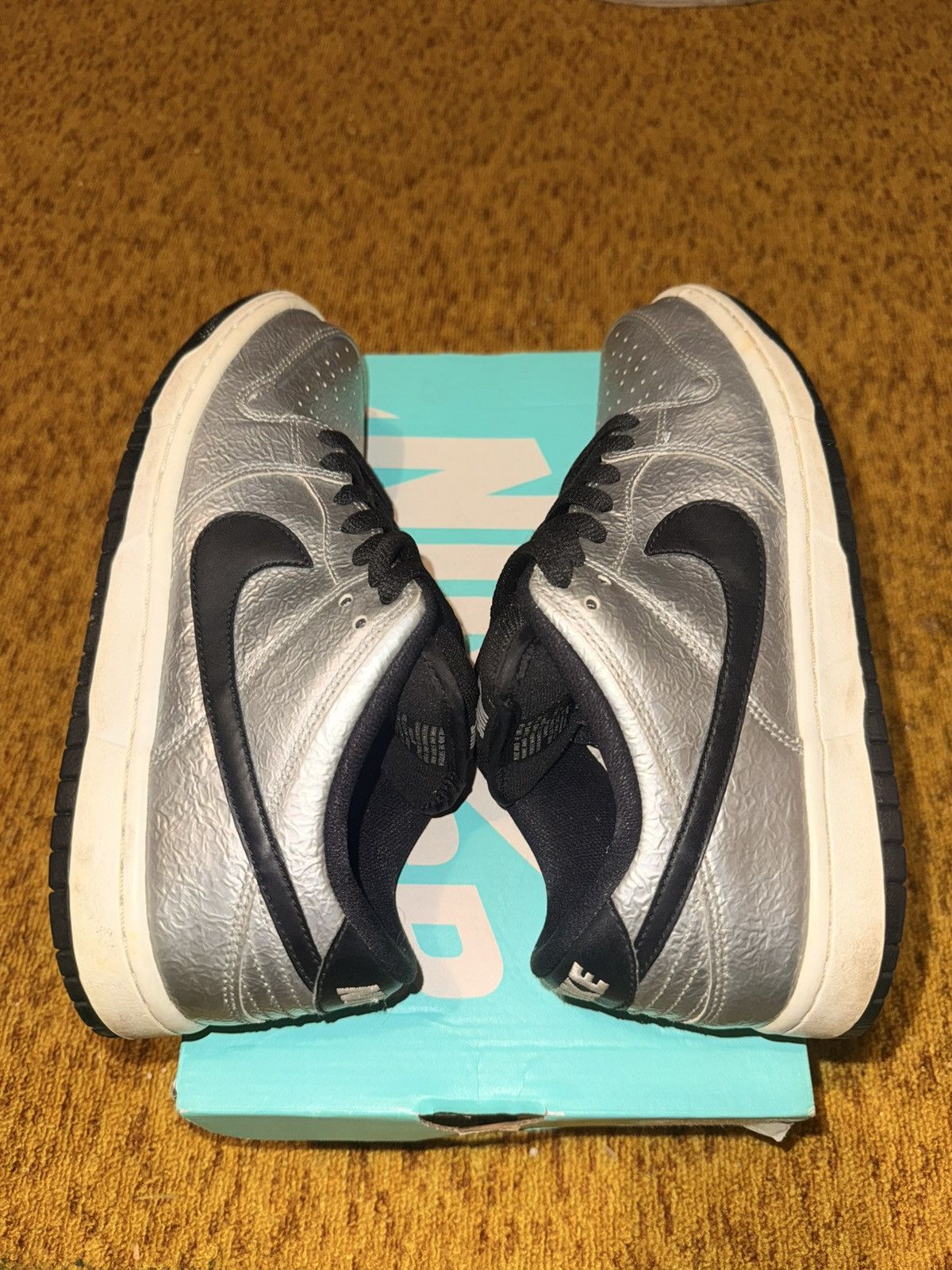 Nike SB NIKE SB DUNK LOW “COLD PIZZA” Size US 8 / EU 41 - 2 Thumbnail