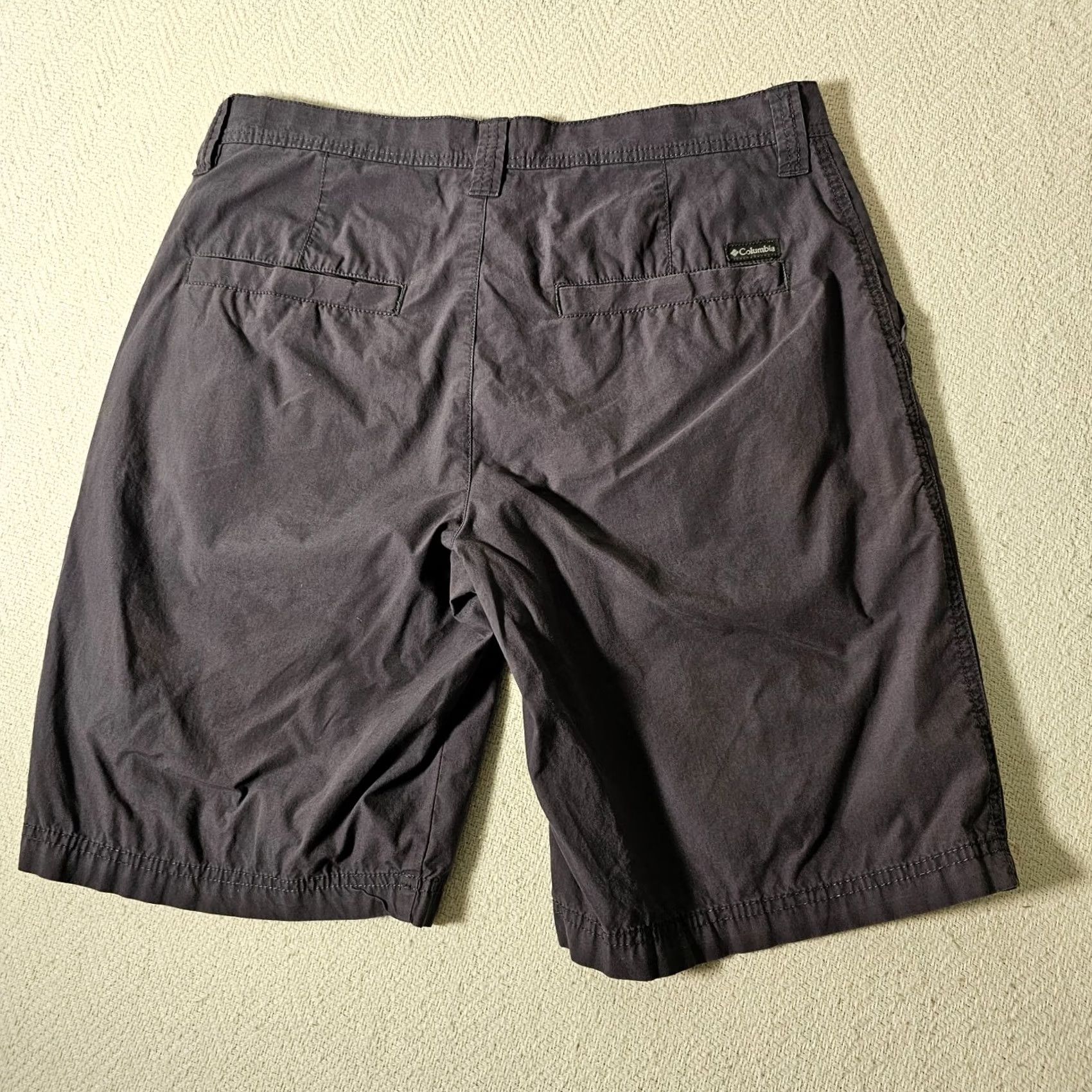 Vintage Columbia Shorts Men 32 Gray Cargo Elastic Waist Hiking Fishing 10L Size US 32 / EU 48 - 7 Thumbnail