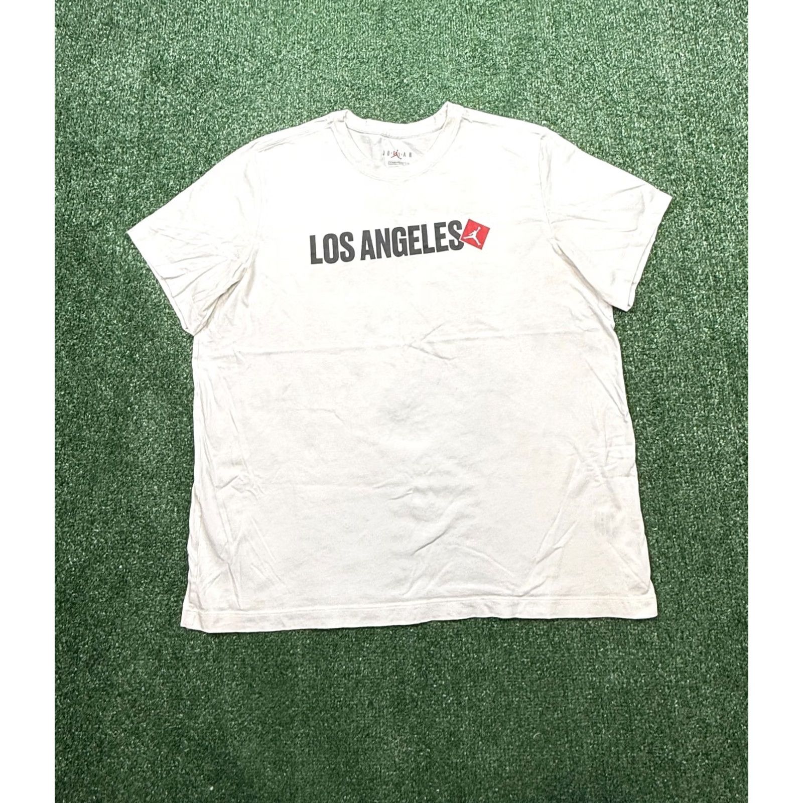 Jordan Brand Jordan Shirt Men's 2XL White Short Sleeve Graphic Print Jumpman 23 Nike Air Retro Sports City Hip Hop Boys Girls Mens Womens Size US XXL / EU 58 / 5 - 2 Thumbnail