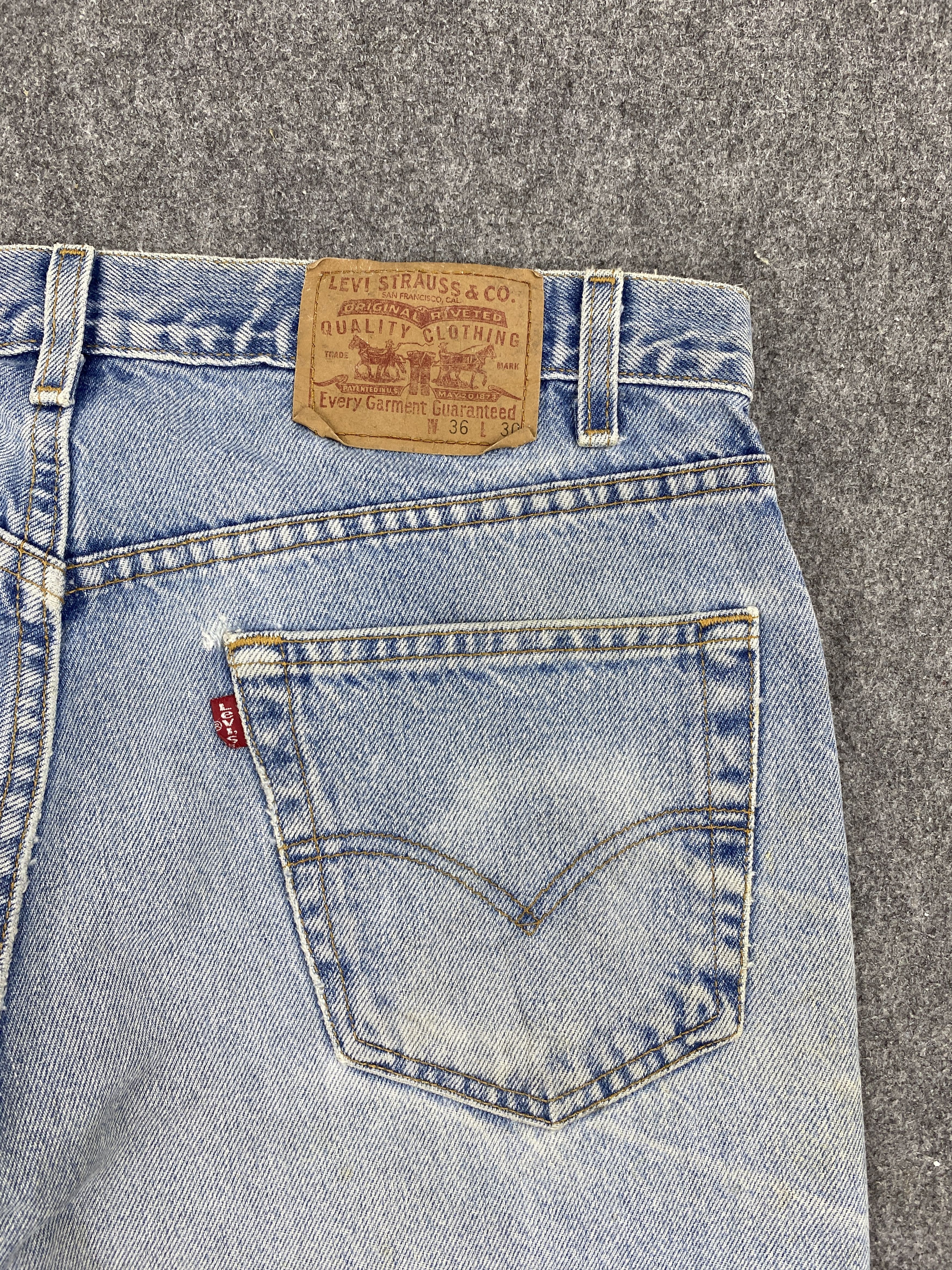 Levi's × Vintage Vintage 90s Levis Relaxed Straight Jeans Size US 35 - 13 Thumbnail