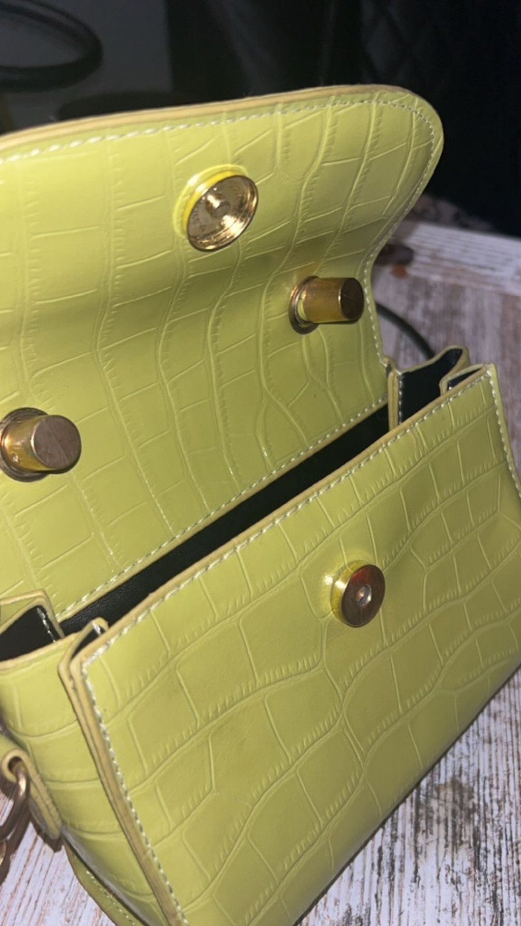 The Unbranded Brand Women's Unbranded Crossbody Bag One Size Lime Green Gold Size ONE SIZE - 3 Thumbnail