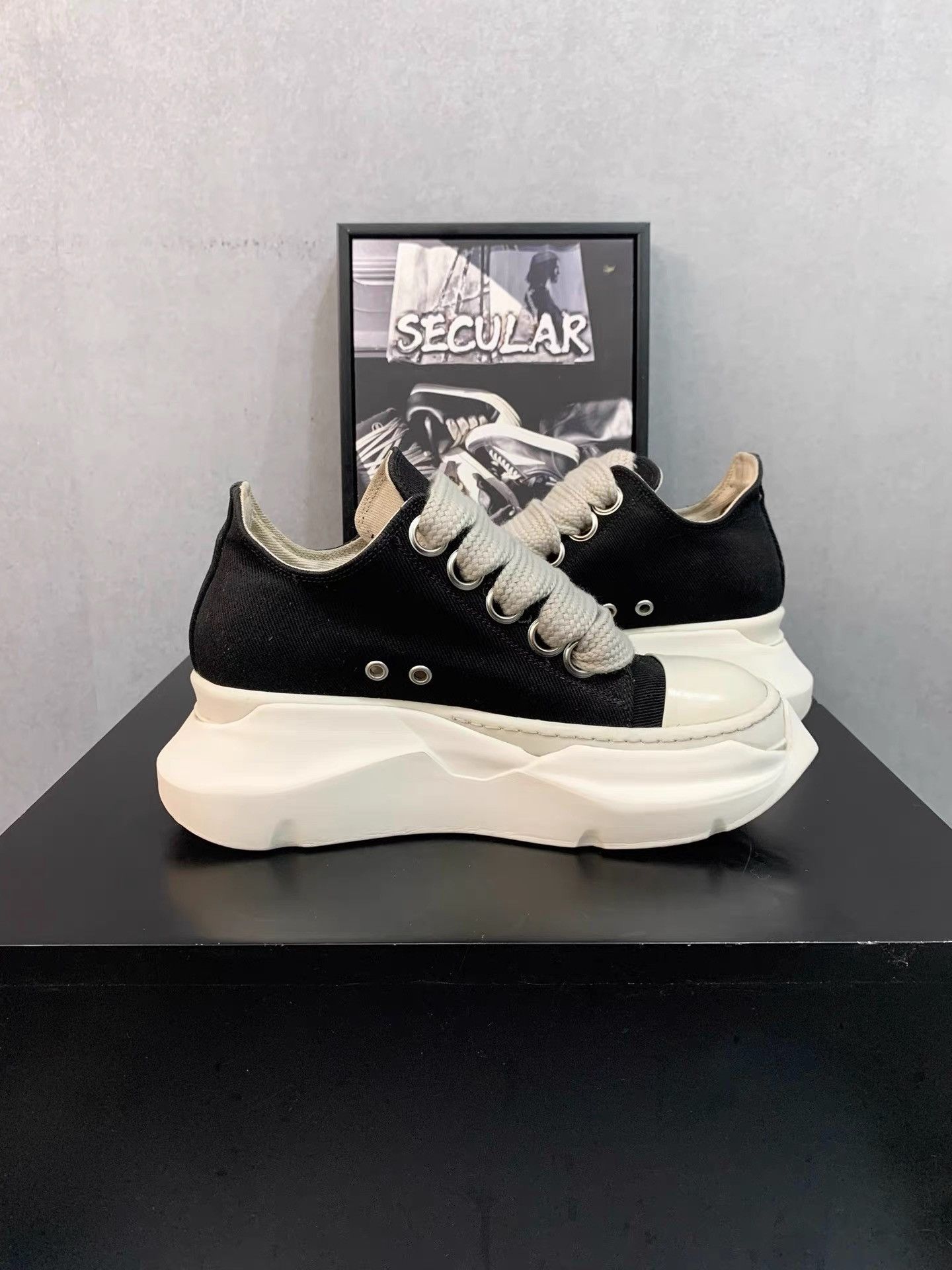 Rick Owens Rick Owens 22SS Thick Lace Tank Sole Low-Top Converse K34 Size US 7 / IT 37 - 5 Thumbnail