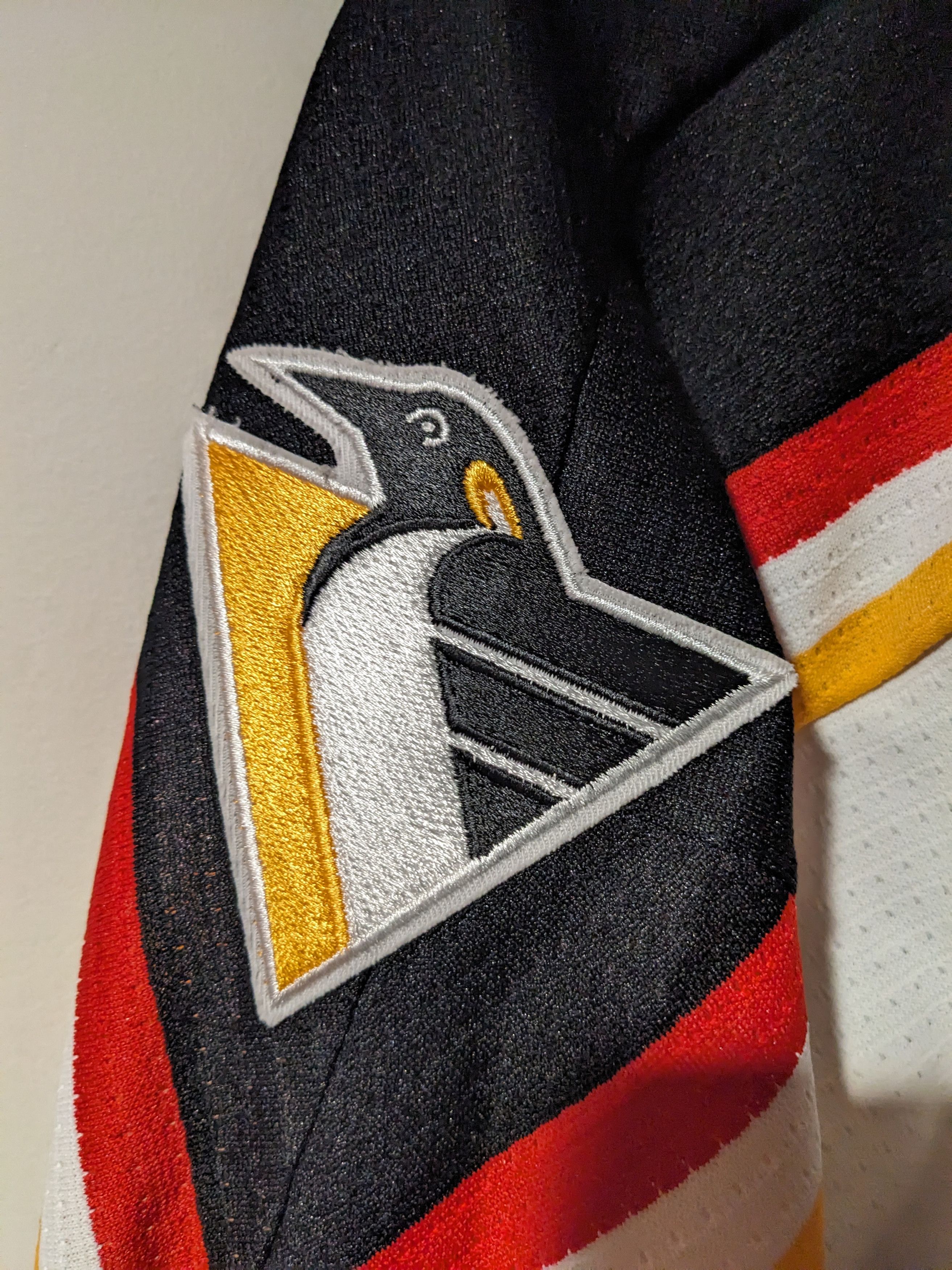 NHL Vintage 2001 Wilkes-Barre Scranton Penguin NHL Hockey Jersey Size US L / EU 52-54 / 3 - 10 Thumbnail