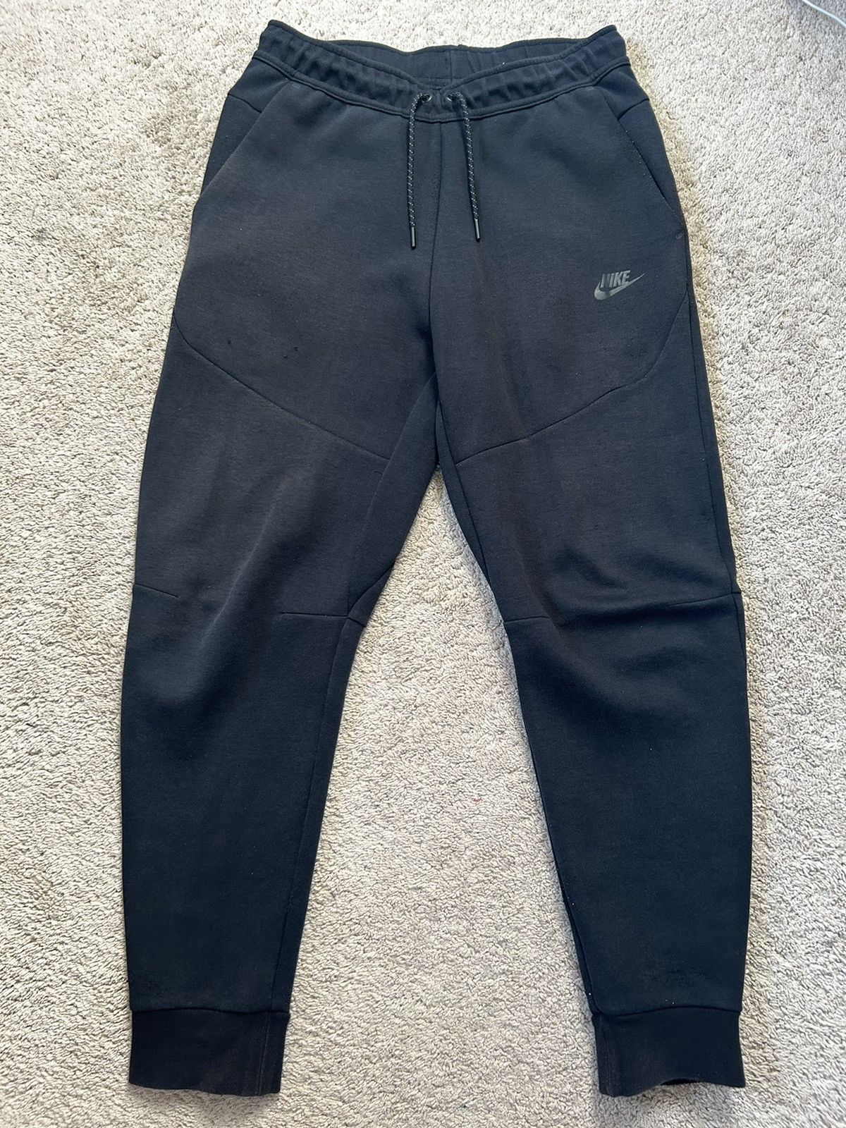 Nike Black Nike Tech Fleece Sweatpants | Grailed