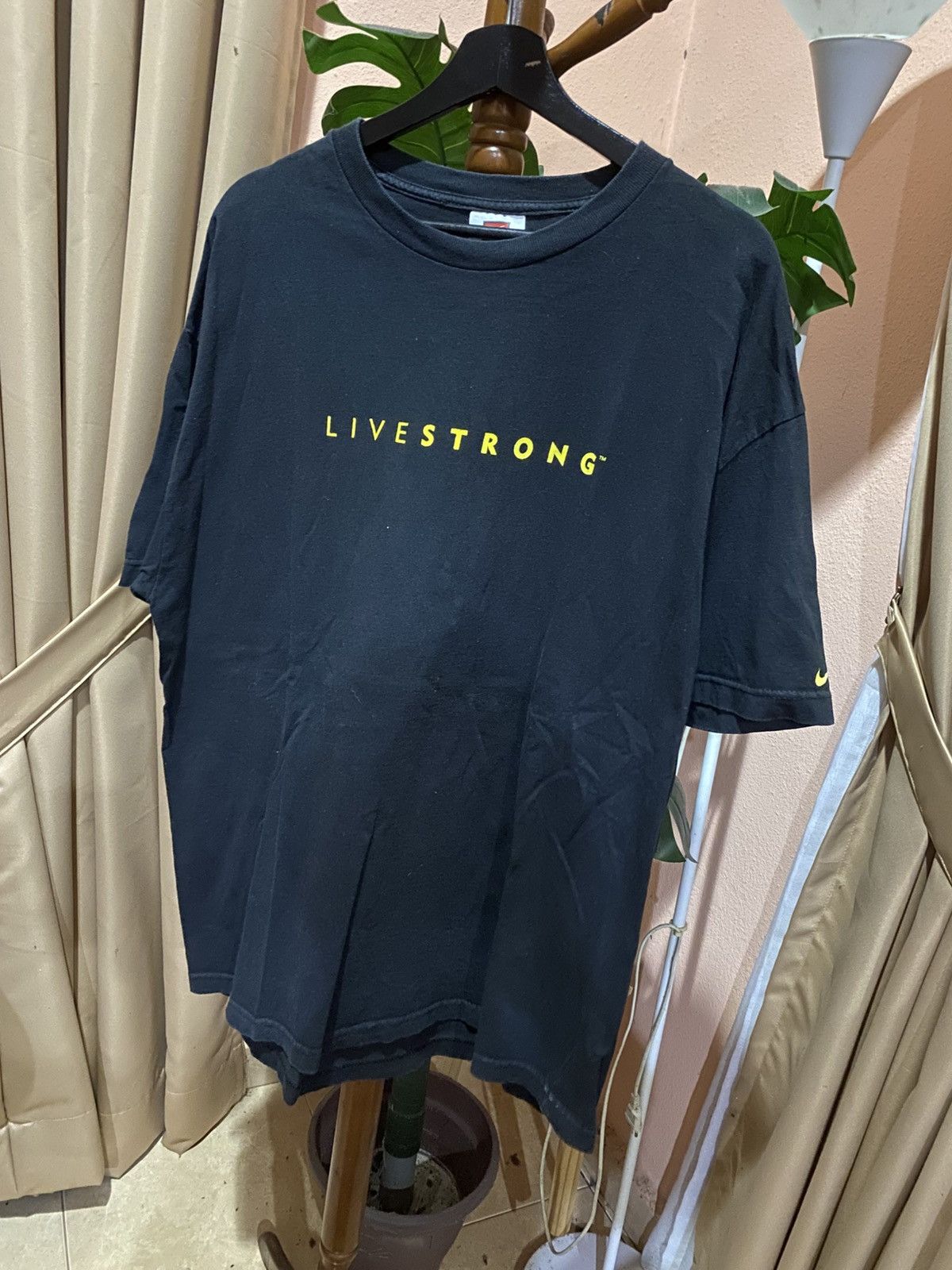 Nike Vintage Nike Team LIVESTRONG Lance Armstrong Foundation Size US XL / EU 56 / 4 - 4 Thumbnail