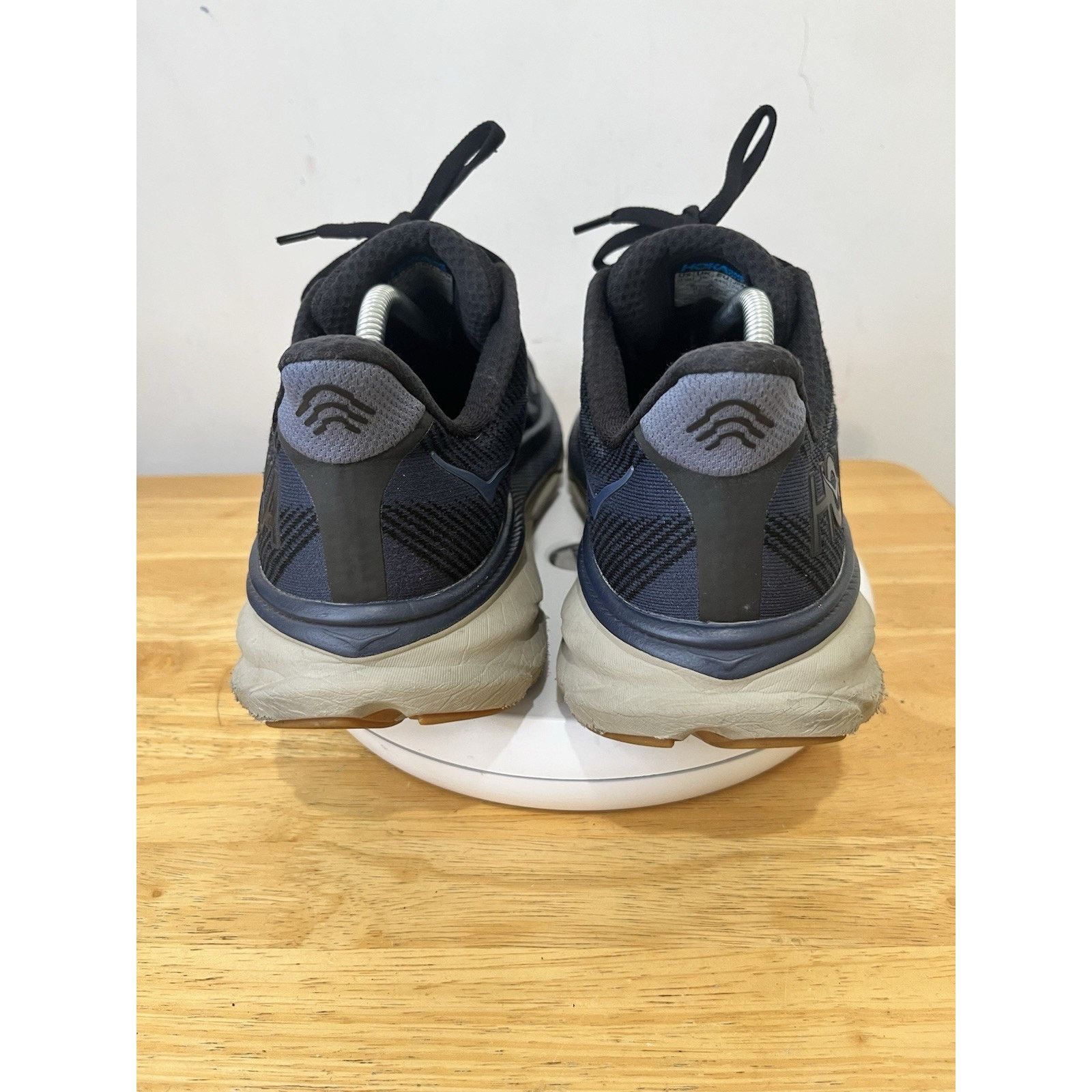 Hoka Hoka One One Clifton 9 Men's Size 10.5 D Running Shoes Size US 10.5 / EU 43-44 - 4 Thumbnail