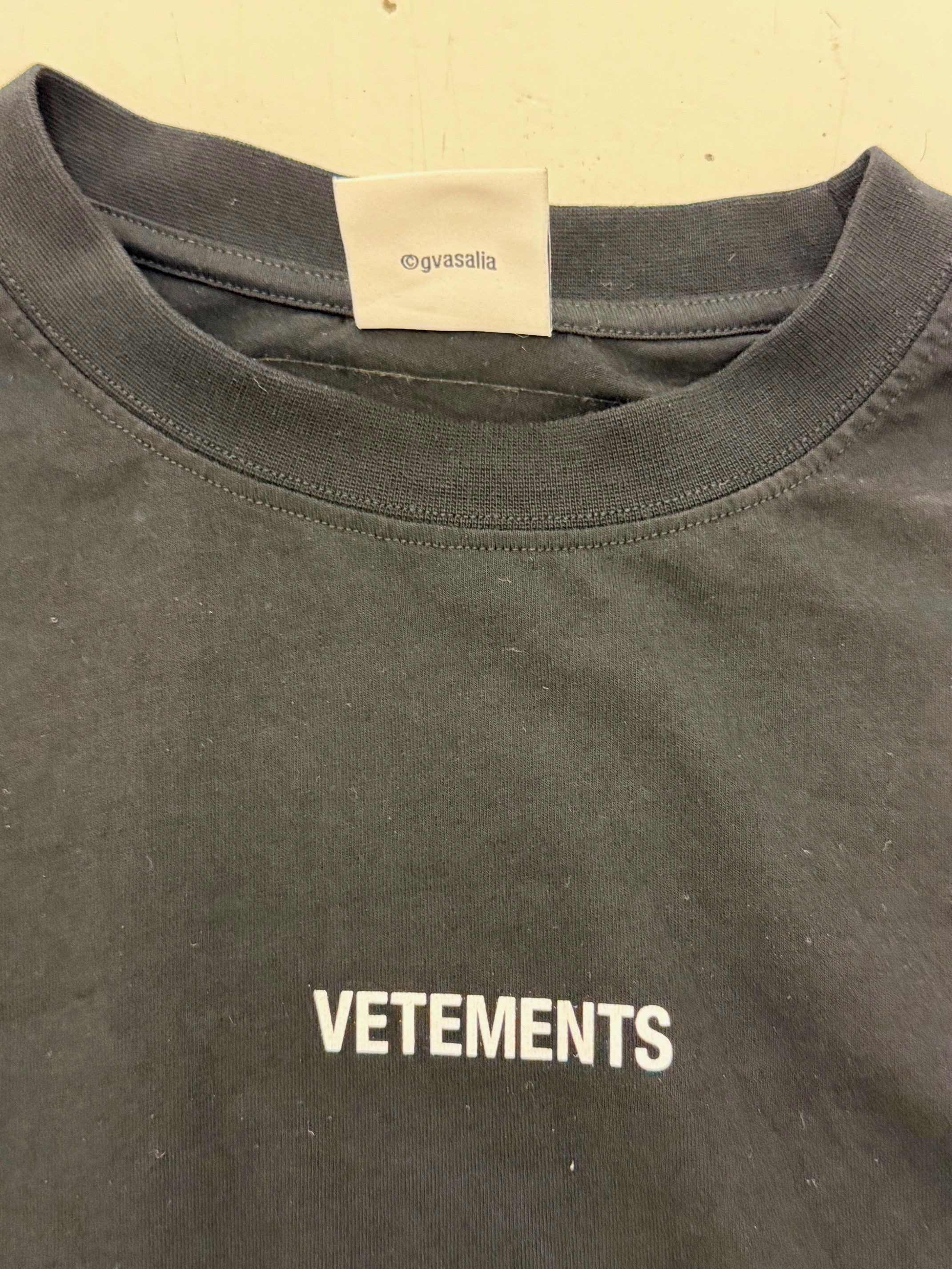Vetements Oversized Iconic Logo Print Pret-a-Porter T-Shirt Size US L / EU 52-54 / 3 - 5 Thumbnail