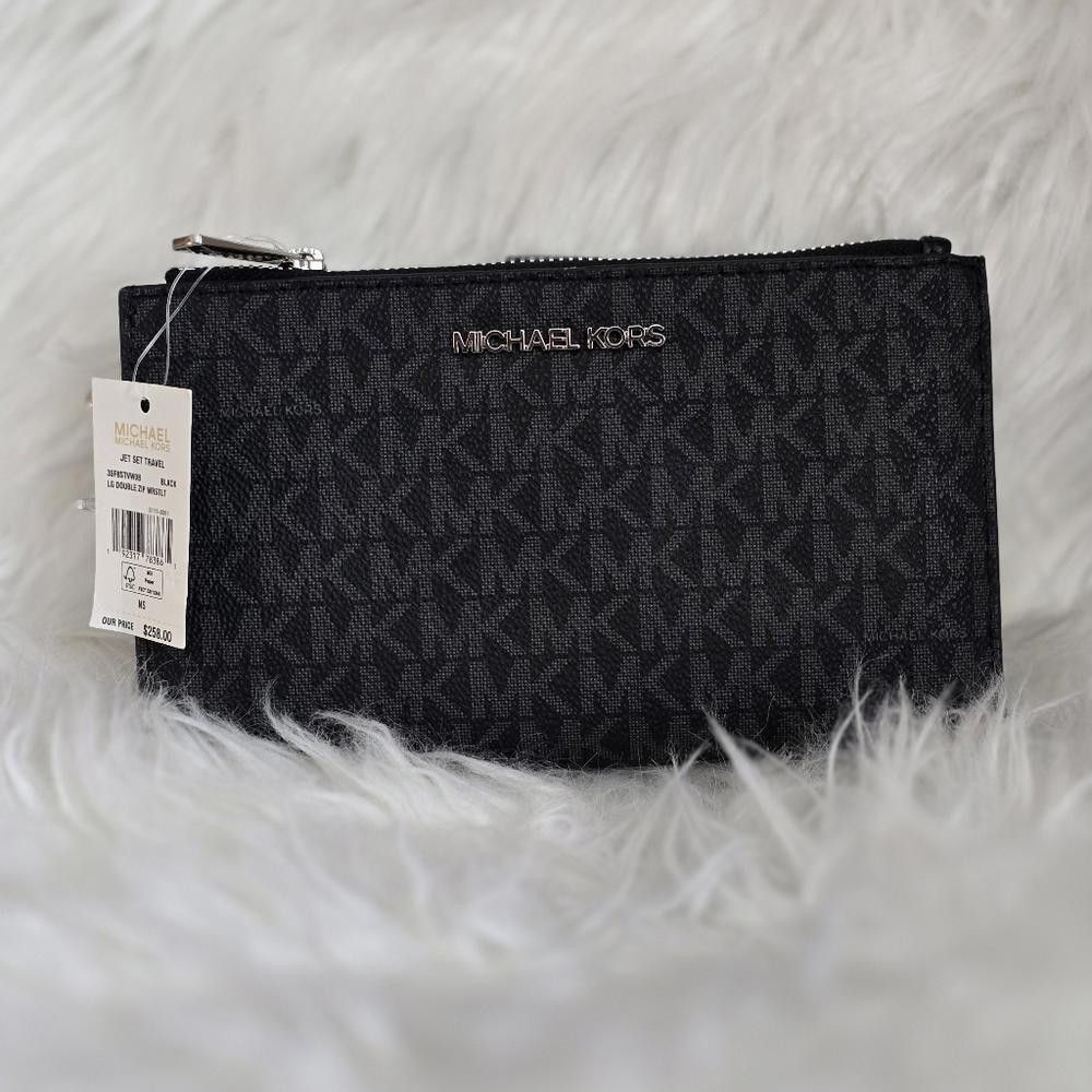 Designer Michael Kors Black Monogram Clutch Size ONE SIZE - 1 Thumbnail