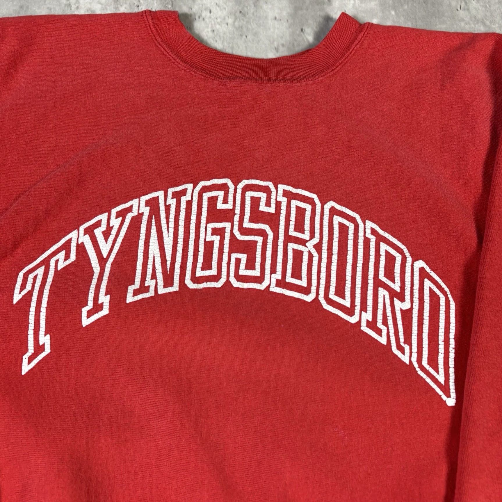 Champion VINTAGE Champion Reverse Weave Sweatshirt Red Pullover L Men 90s USA Size US L / EU 52-54 / 3 - 3 Thumbnail