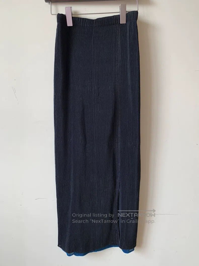 Issey Miyake Issey Miyake Black Midi Skirt Size 25" / US 0 / IT 36 - 1 Thumbnail