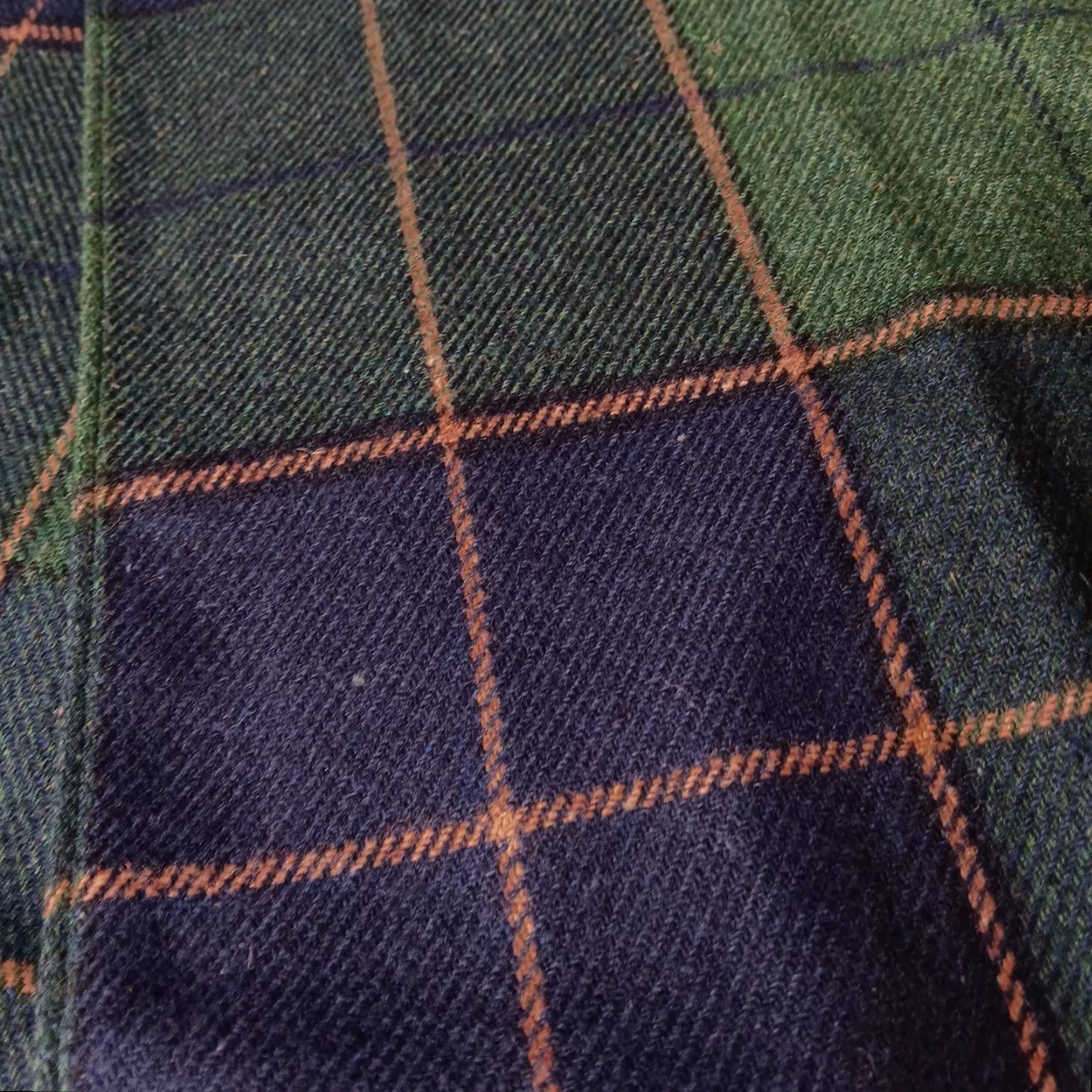 Vintage VINTAGE Unisex Wool Blend Plaid Tartan Rectangle Scarf 10.5x63 Fall Winter Fringe Size ONE SIZE - 7 Thumbnail