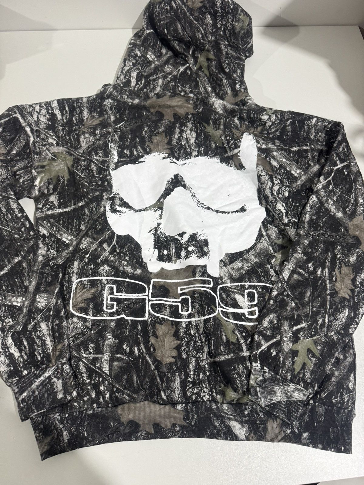 Tree camo hoodie L