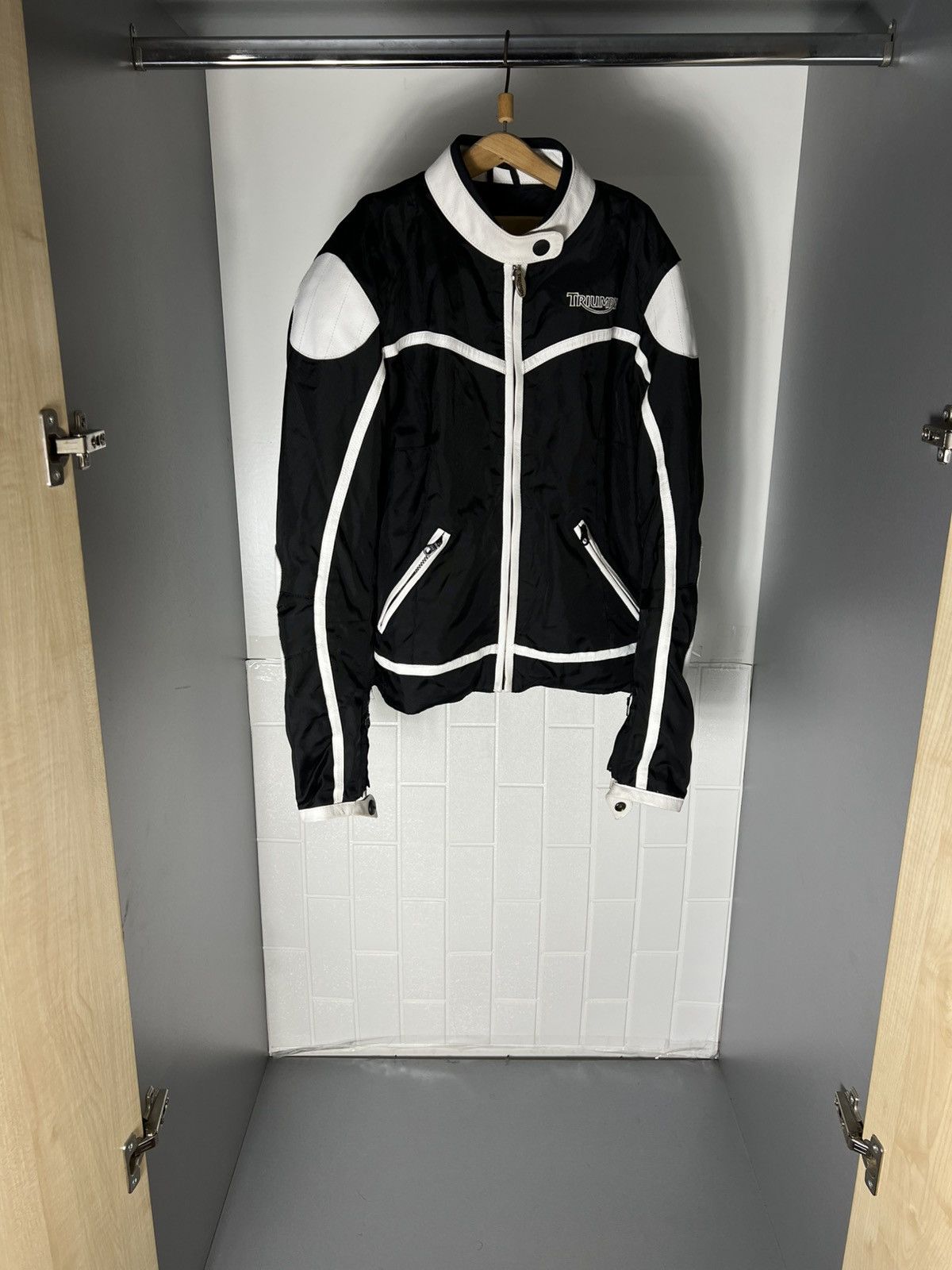 Harley Davidson VINTAGE TRIUMPH MOTORCYCLE JACKET RACING NASCAR BIKE Y2K 90s Size US M / EU 48-50 / 2 - 3 Thumbnail