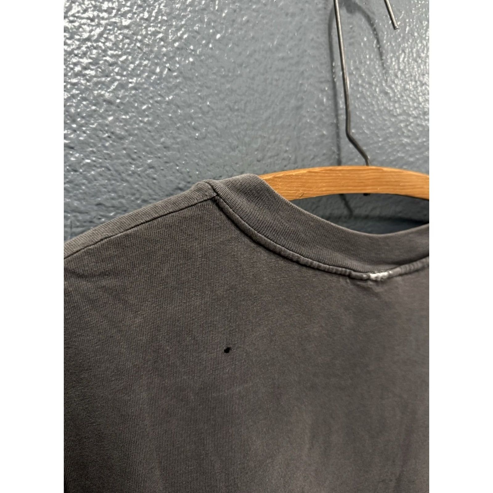 Hanes VINTAGE 90s CCS Skateboard Magazine Gray Tee Shirt Hanes Large T-Shirt Men L Gray 90s Boys Girls Mens Womens Size US L / EU 52-54 / 3 - 6 Thumbnail