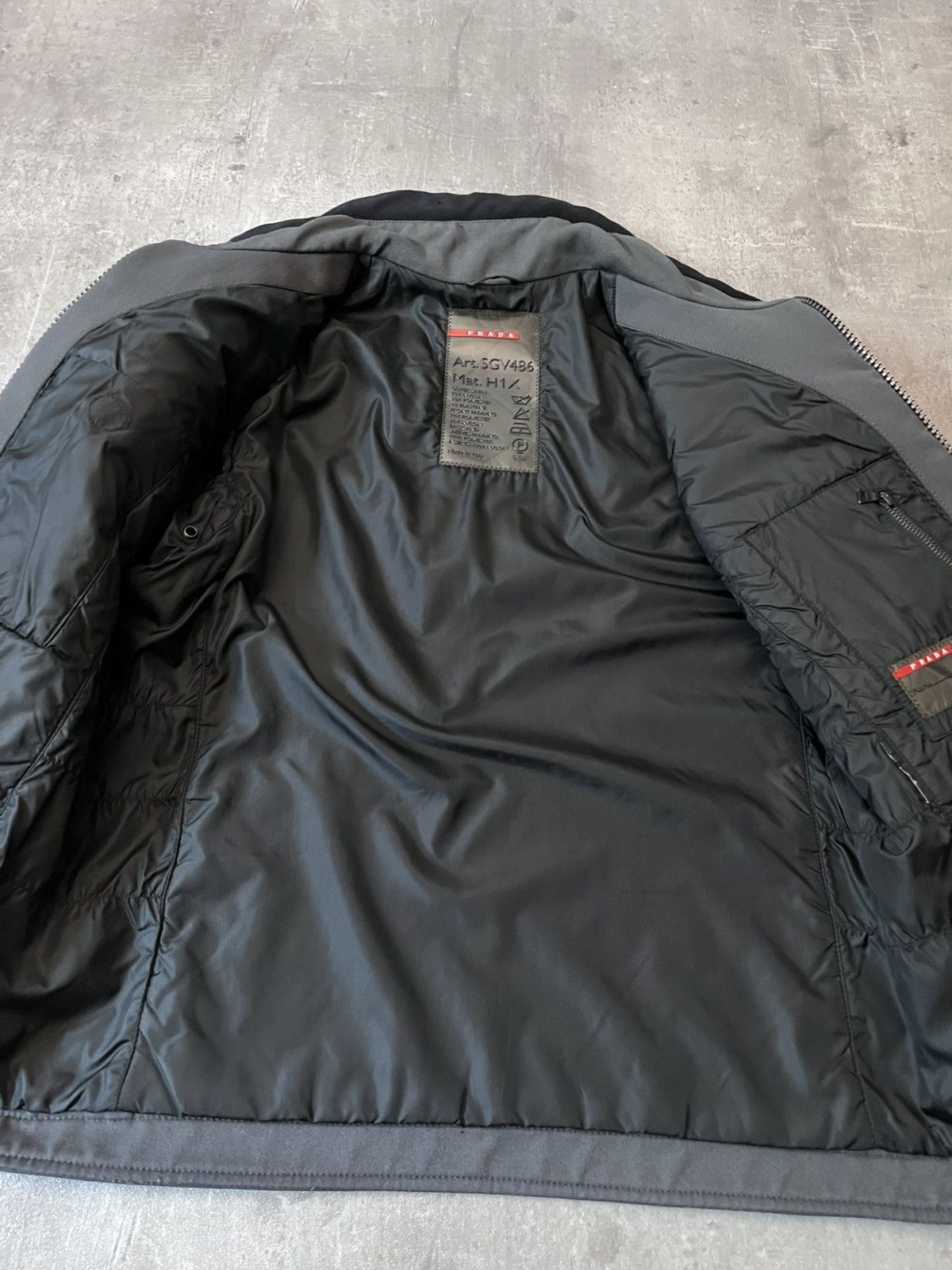 Prada Prada Vintage nylon grey bomber jacket 2000s Size US M / EU 48-50 / 2 - 12 Thumbnail