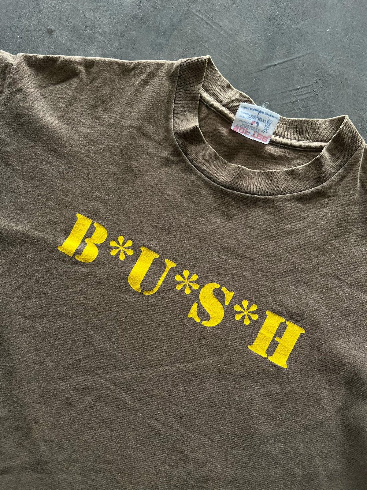 Band Tees × Vintage Vintage 90s Bush Tshirt Size US L / EU 52-54 / 3 - 3 Thumbnail
