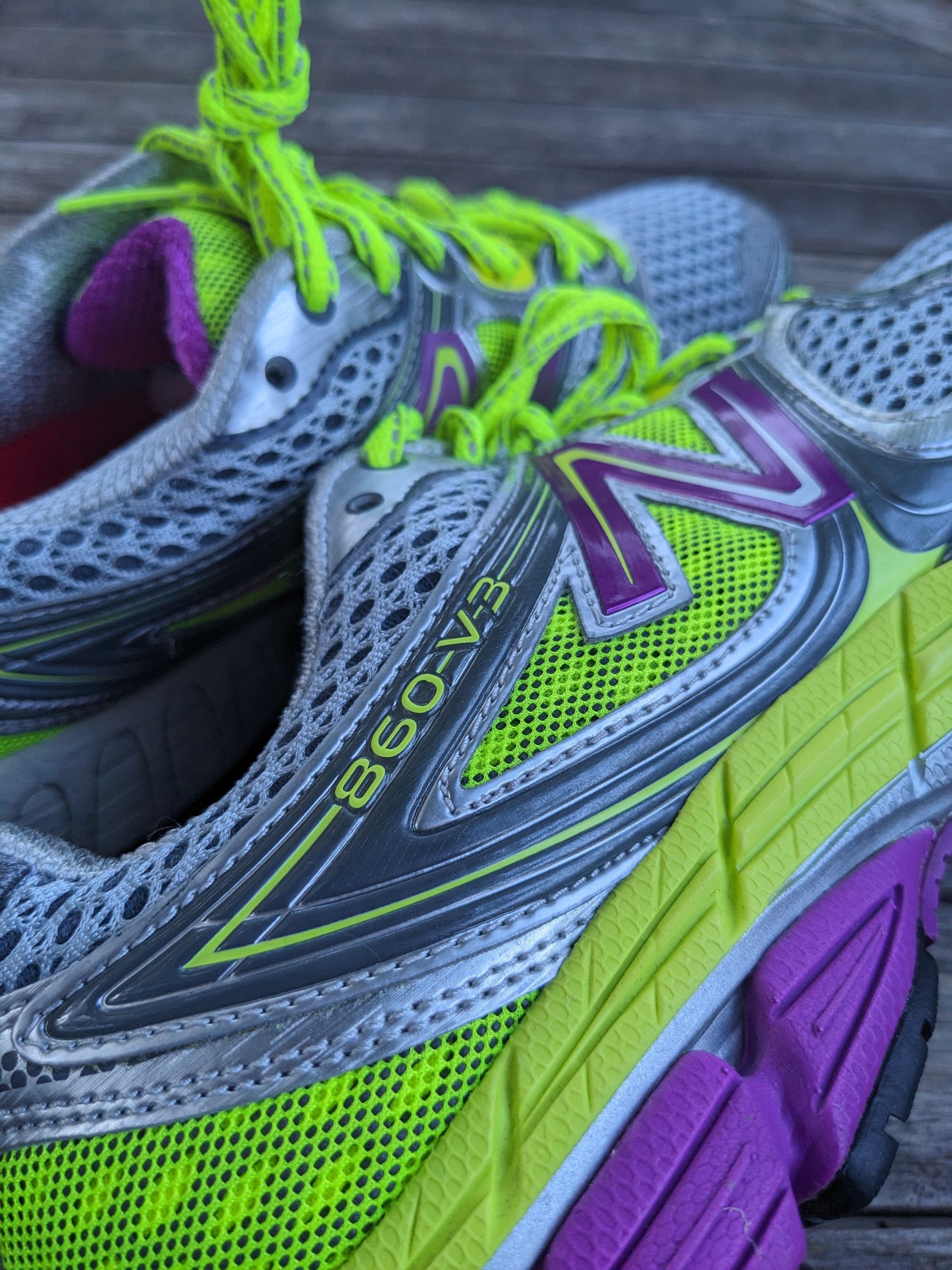 New Balance New Balance 860 v3 women's 10 men's 8.5 Size US 8.5 / EU 41-42 - 6 Thumbnail
