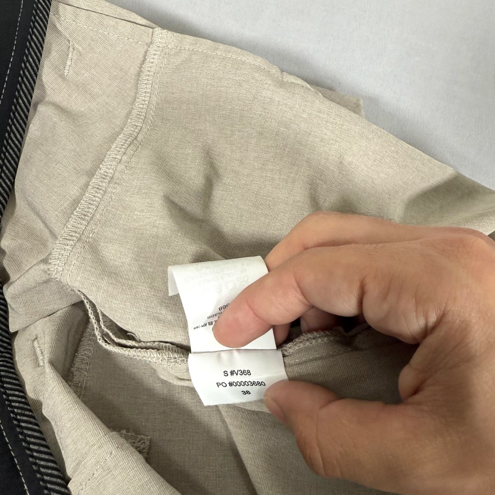 Vuori VUORI Shorts Mens 38 Beige Aim Chino Stretch Lightweight Outdoor Casual Size US 38 / EU 54 - 7 Thumbnail