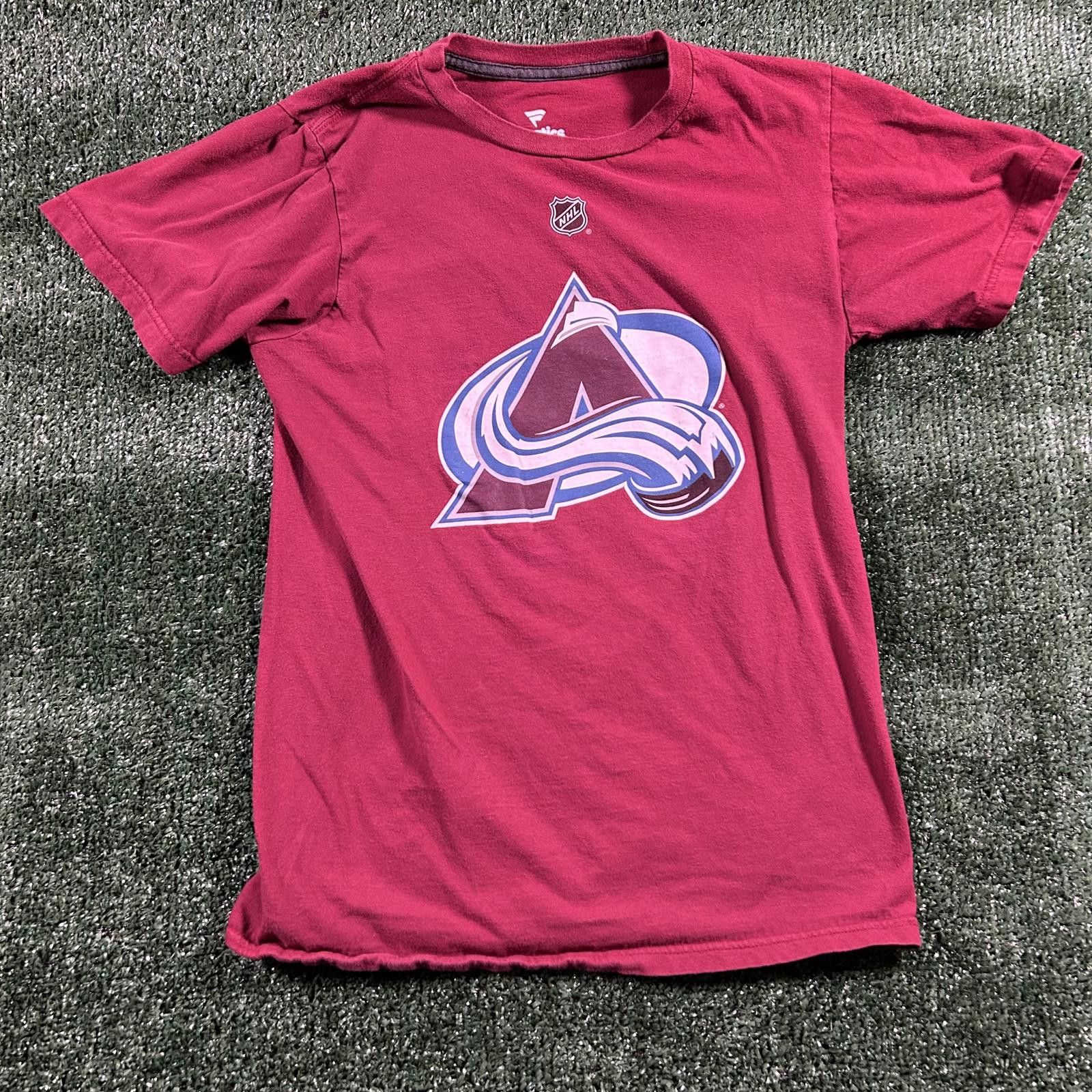 Other Fanatics womens Colorado Avalanche Graphic T-Shirt. Small Size S / US 4 / IT 40 - 1 Thumbnail