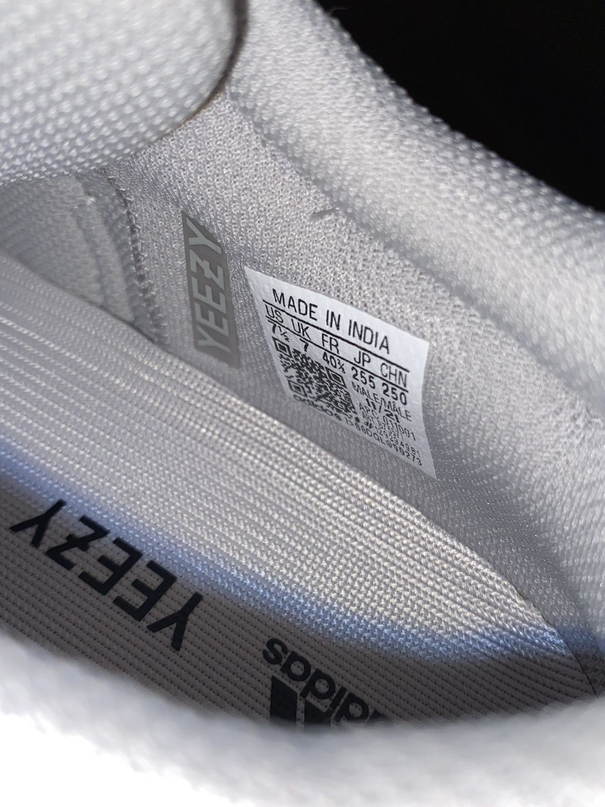 adidas gazelle silver green womens Adidas Yeezy Boost 700 Wave Runner