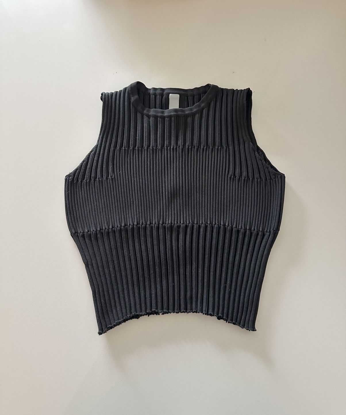 CFCL READ FLAWED CFCL Fluted Sleeveless Crop Tank Size XS / US 0-2 / IT 36-38 - 1 Thumbnail