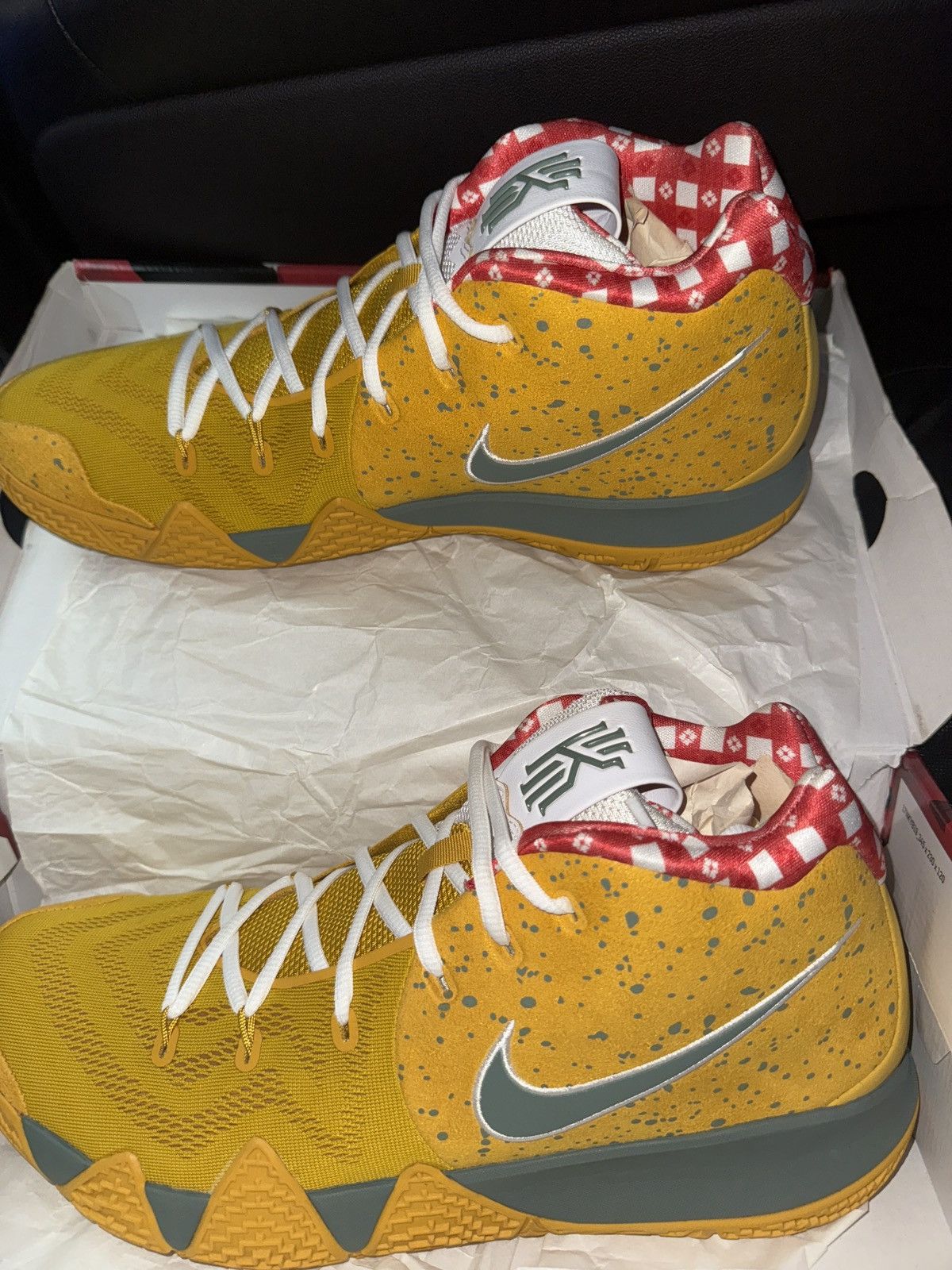 Nike Nike Kyrie 4s Lobster Size US 13 / EU 46 - 2 Thumbnail