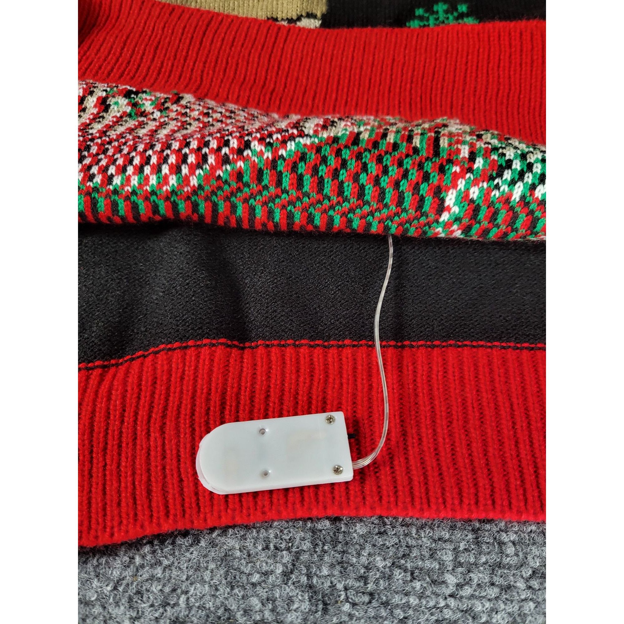Holiday Brand Ugly Christmas Sweater Reinbeer Sweater Women Sz XL Multicol Size XL / US 12-14 / IT 48-50 - 8 Thumbnail
