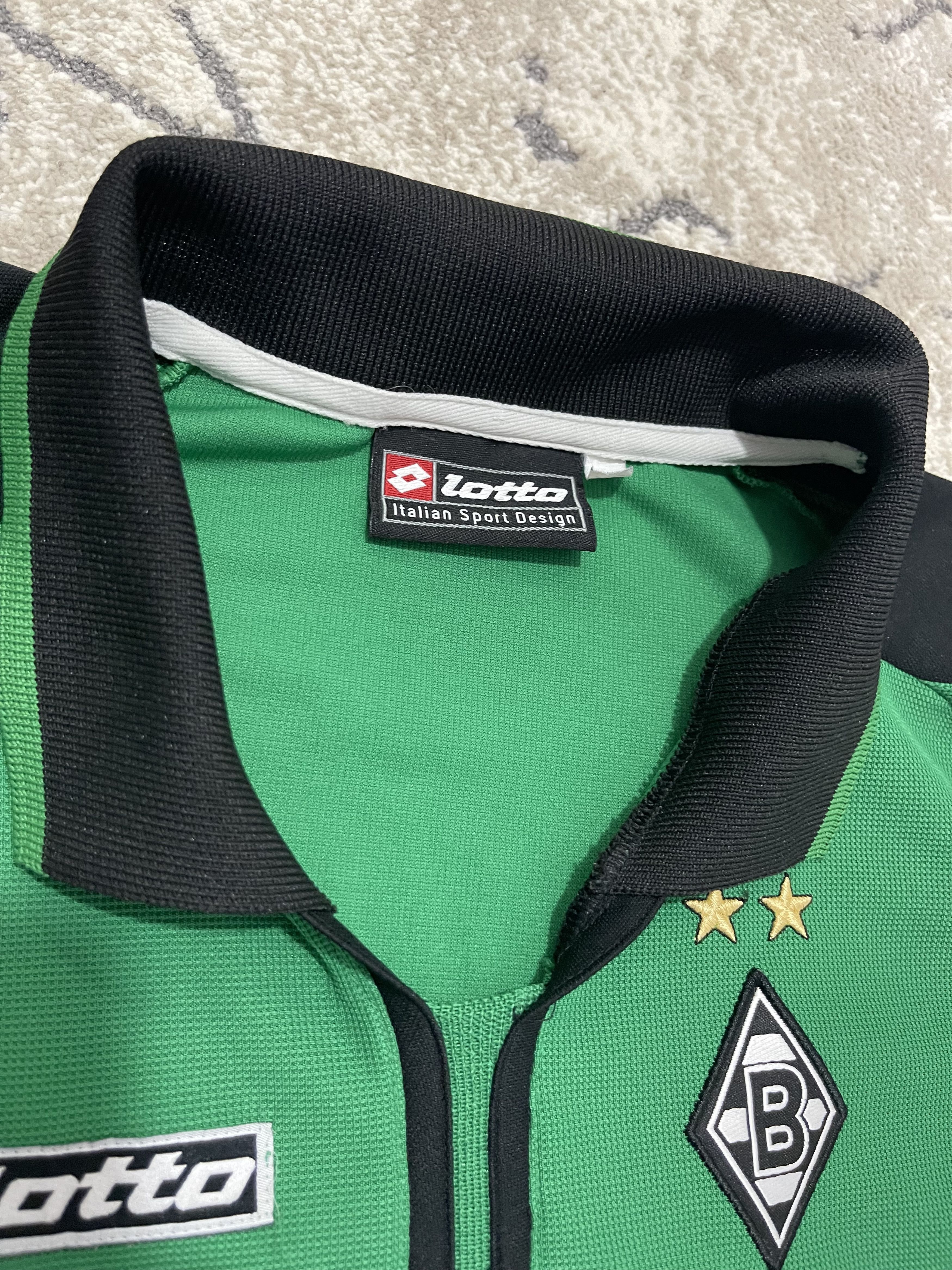 Lotto Sport Borussia M’gladbach GK Neuville #27 Signed Boys XL/M Size US M / EU 48-50 / 2 - 4 Thumbnail