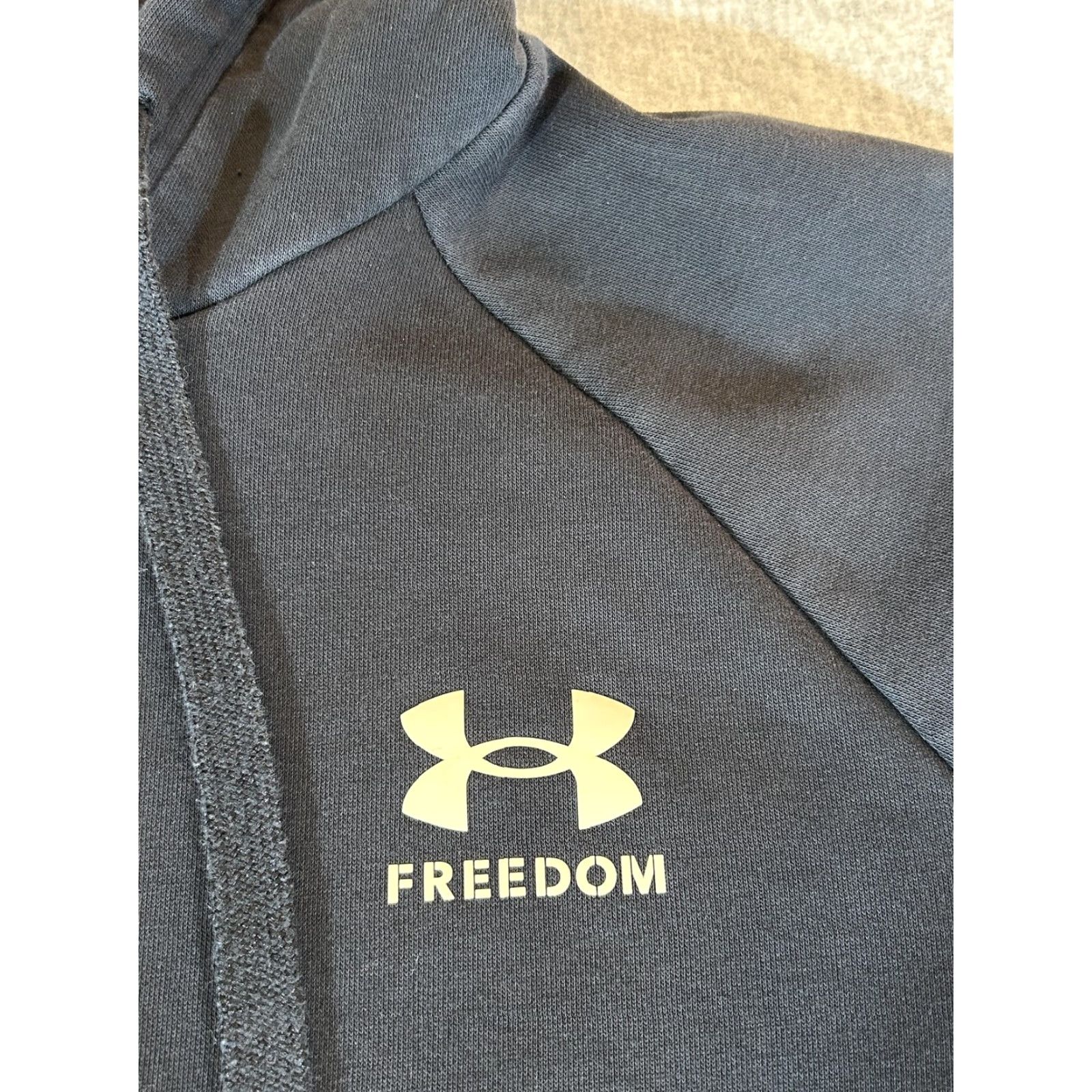 Under Armour Under Armour Hoodie Mens Medium Black Freedom Flag Pullover Fleece Sweatshirt UA Size US M / EU 48-50 / 2 - 3 Thumbnail