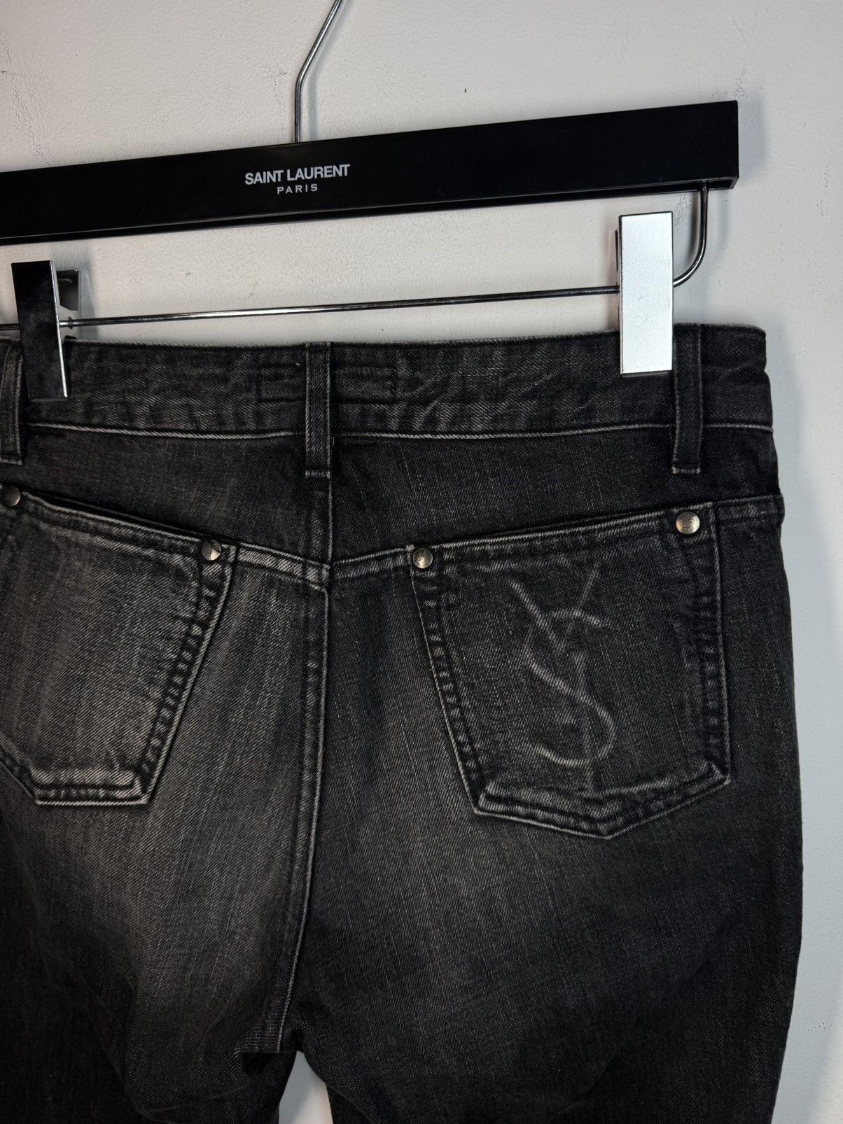 Yves Saint Laurent 🇮🇹 Flare 30x30 YSL Jeans Denim Pants Big Logo Selvedge Rive Size 30" / US 8 / IT 44 - 15 Thumbnail
